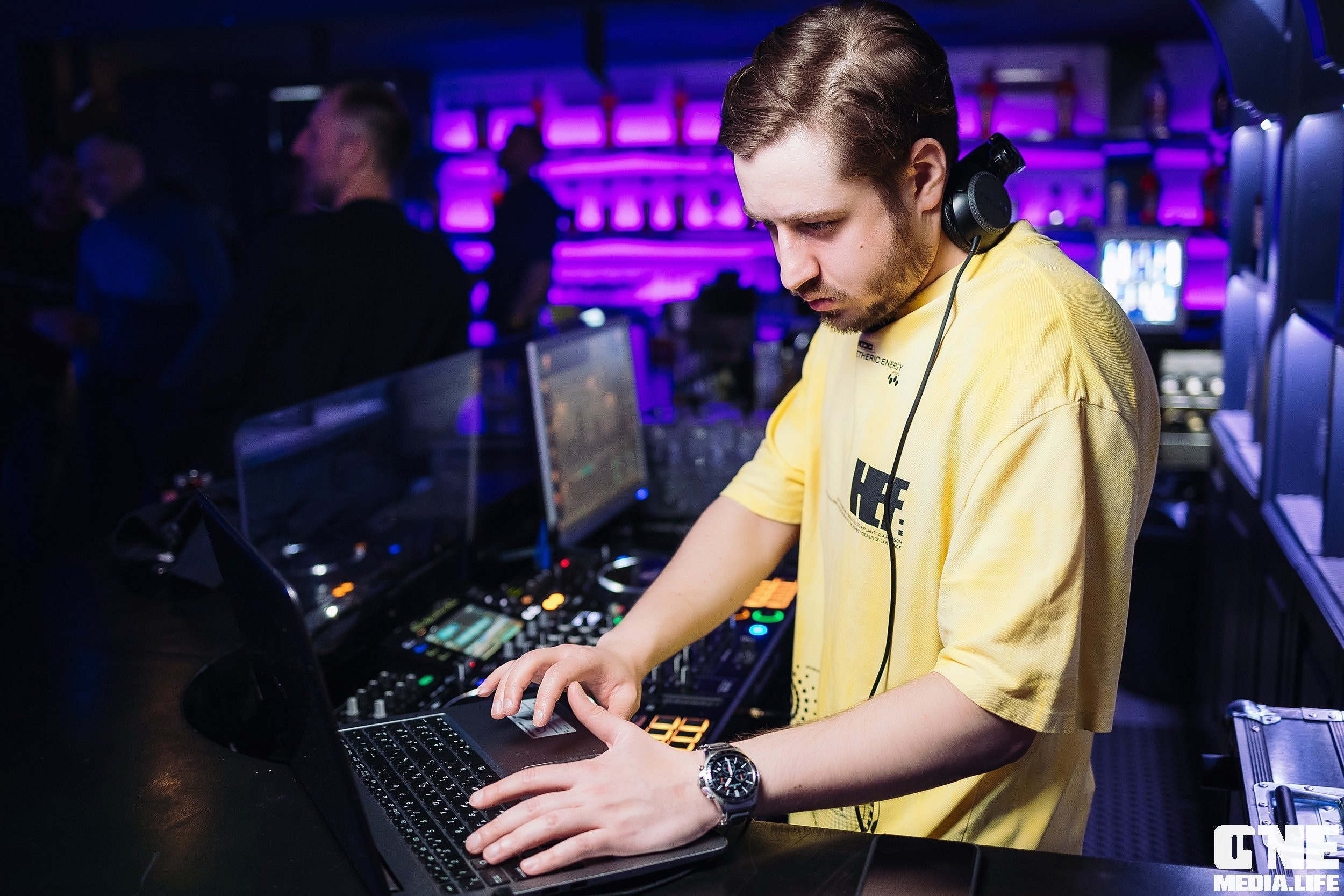 Фотоотчет из ночного клуба Illusion. One Media Life: фоторепортажи, фотоотчеты с мероприятий и заведений