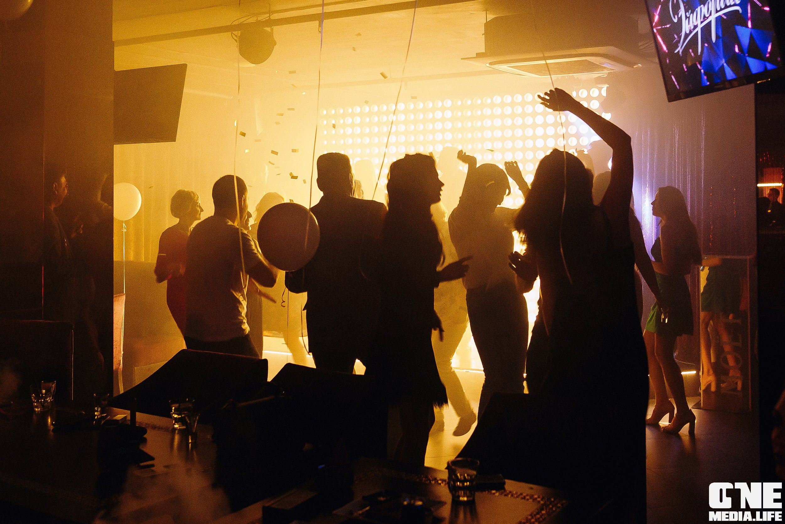 Фотоотчет из караоке-клуба «Эйфория». One Media Life: фоторепортажи, фотоотчеты с мероприятий и заведений