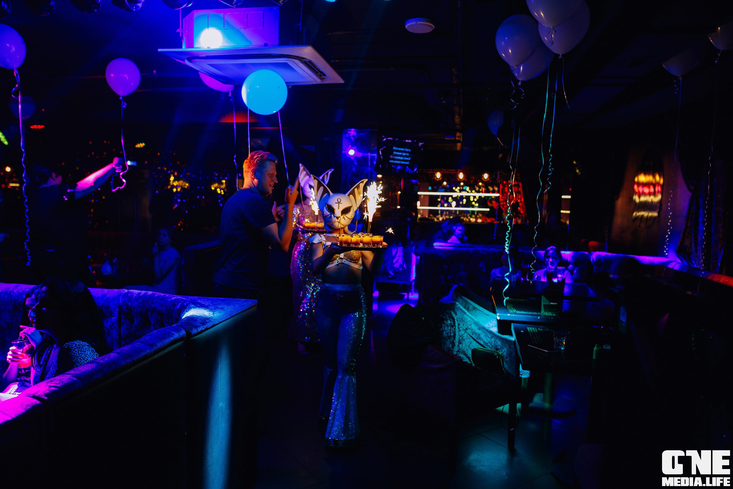 Фоторепортаж из караоке клуба Эйфория. One Media Life: фоторепортажи, фотоотчеты с мероприятий и заведений