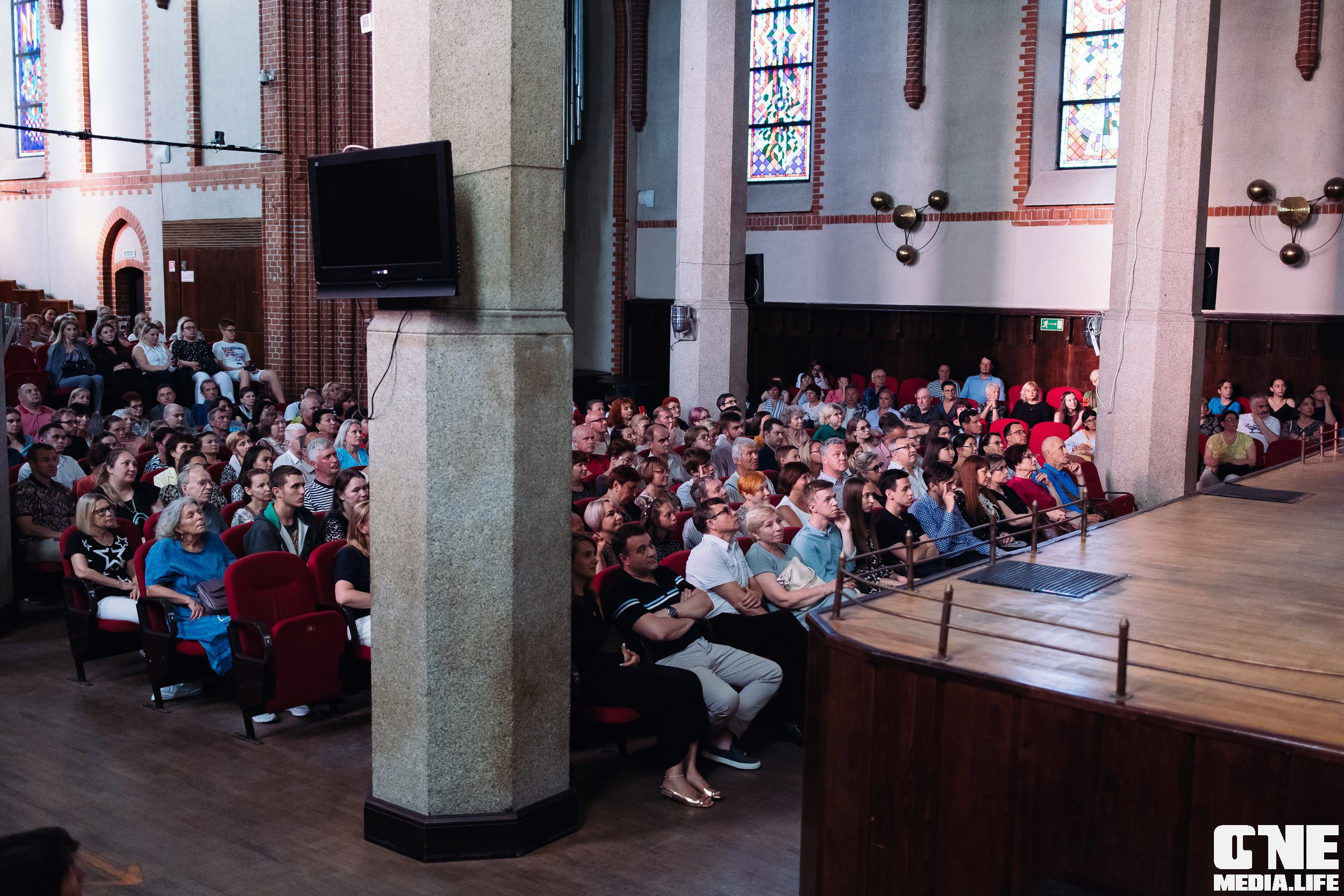 Фоторепортаж с концерта в Калининградской Филармонии. One Media Life: фоторепортажи, фотоотчеты с мероприятий и заведений