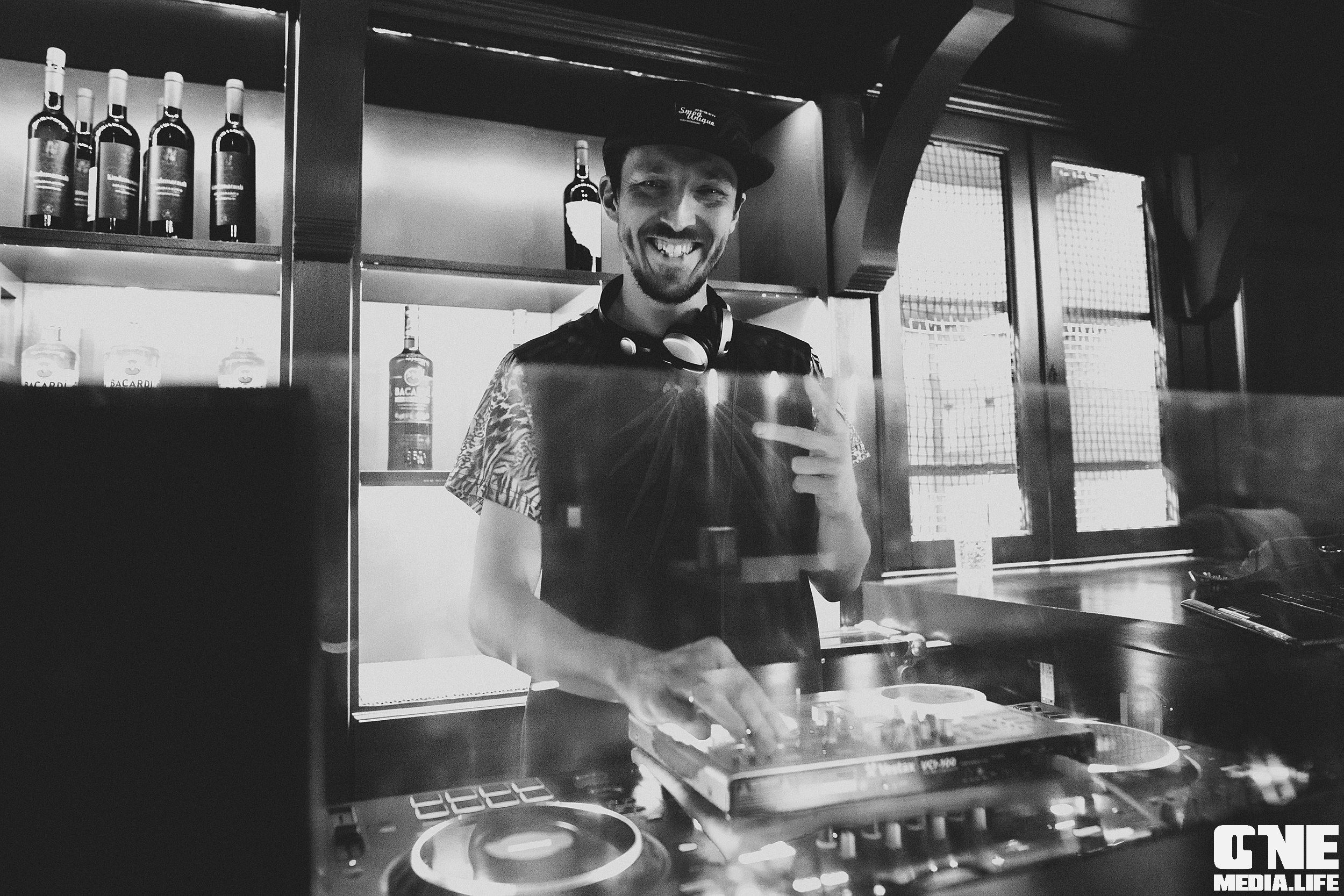 Фотоотчет из ночного клуба Illusion. One Media Life: фоторепортажи, фотоотчеты с мероприятий и заведений