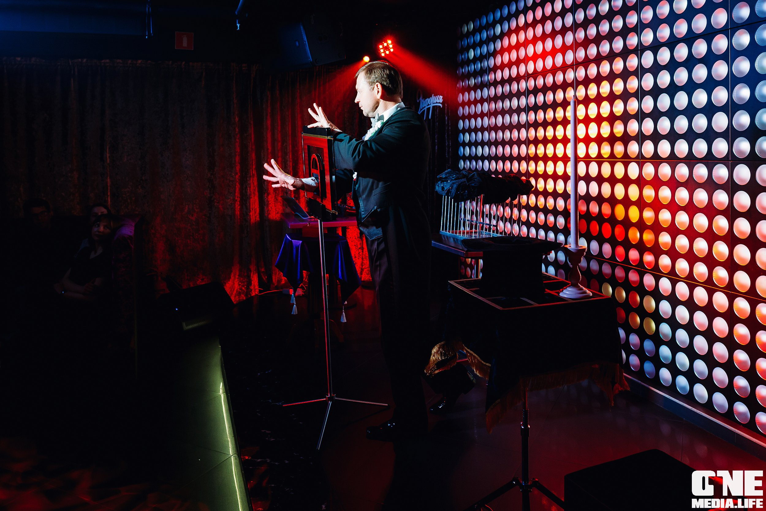 Фоторепортаж из караоке клуба Эйфория. One Media Life: фоторепортажи, фотоотчеты с мероприятий и заведений