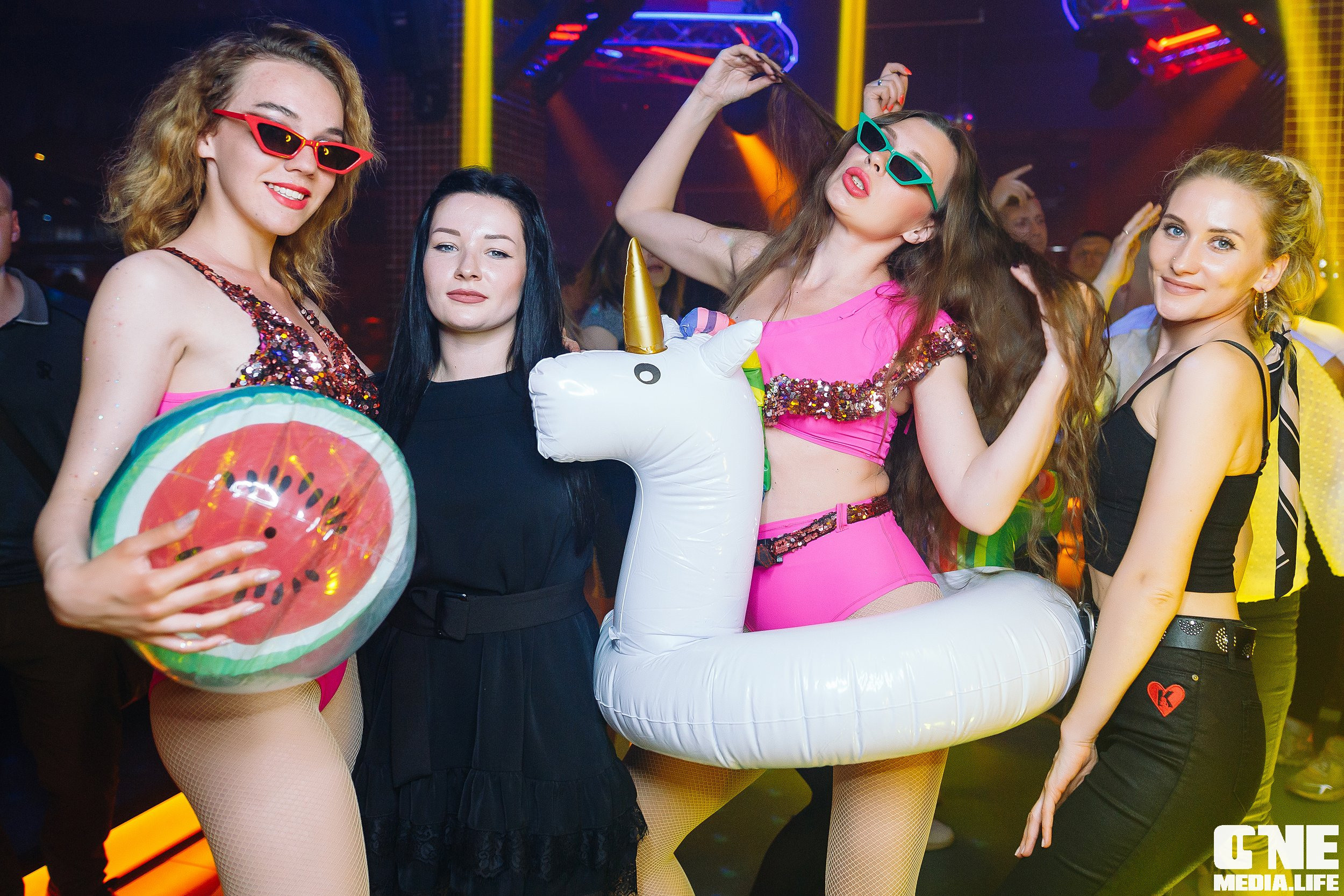 Фототчет из ночного клуба Планета. One Media Life: фоторепортажи, фотоотчеты с мероприятий и заведений