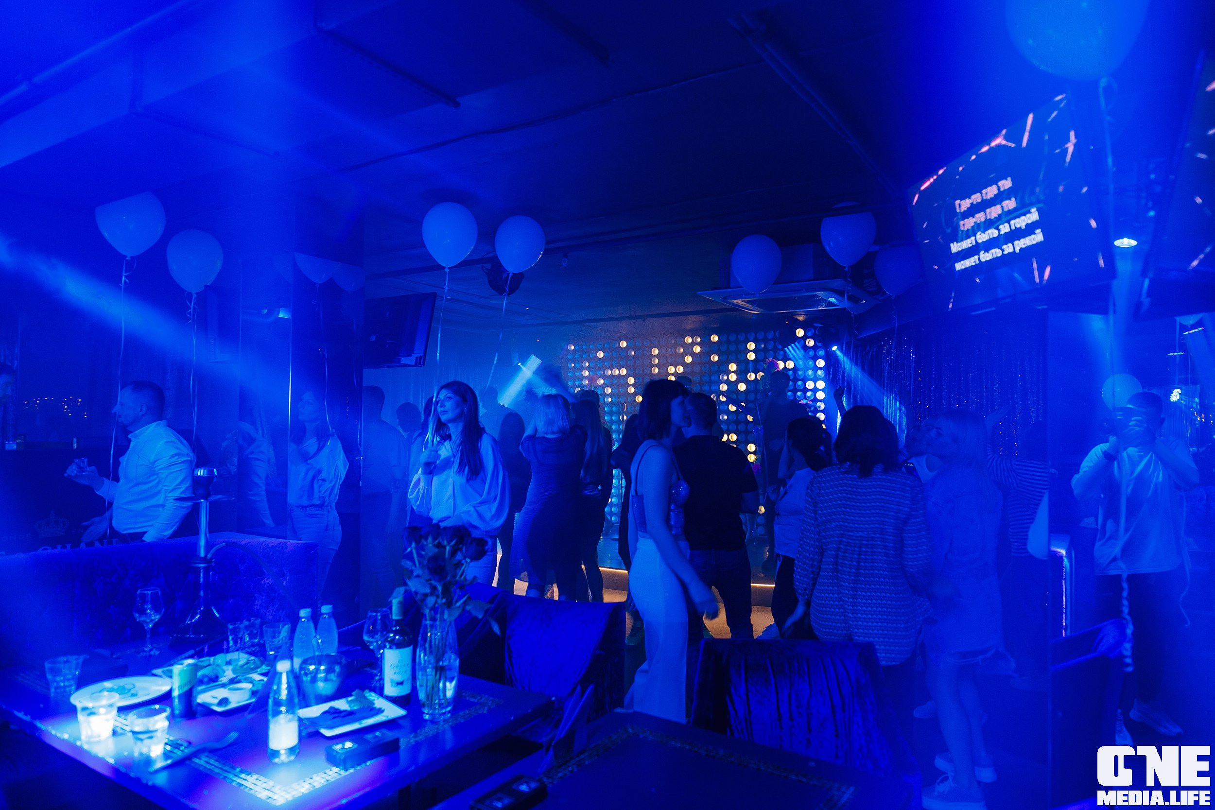Фотоотчет из караоке клуба Эйфория. One Media Life: фоторепортажи, фотоотчеты с мероприятий и заведений