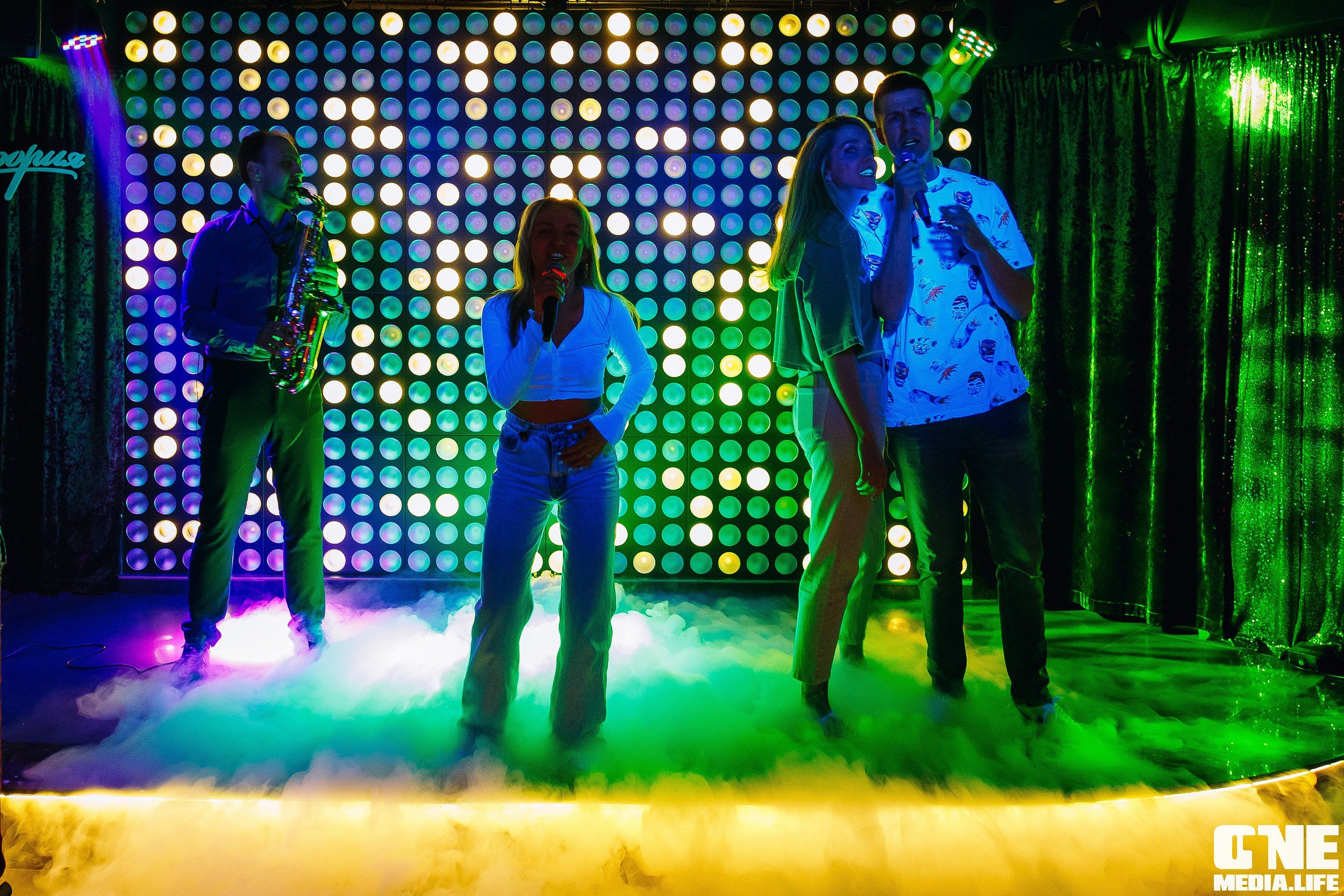 Фоторепортаж из караоке клуба Эйфория. One Media Life: фоторепортажи, фотоотчеты с мероприятий и заведений