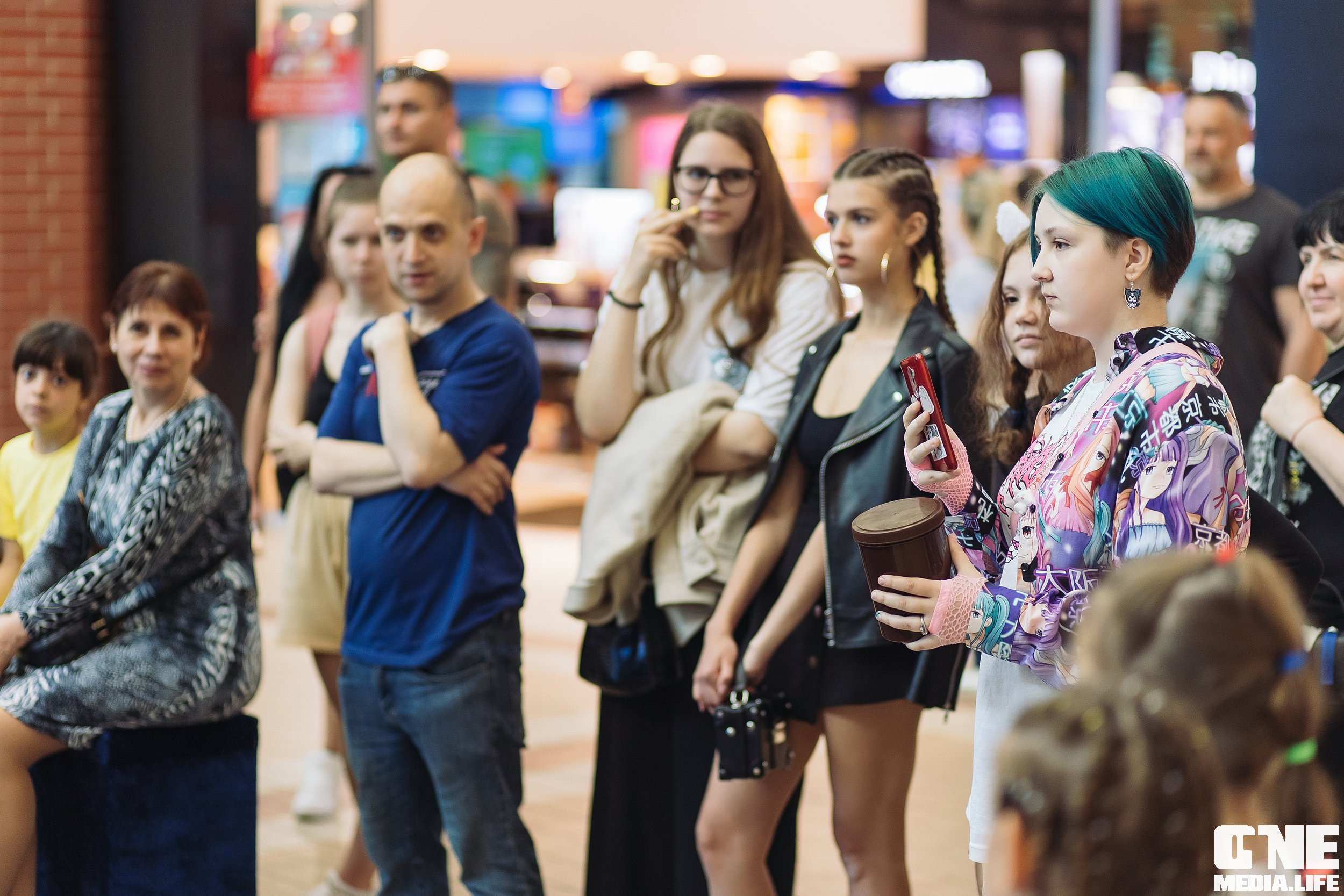 Автограф-сессия с Митей Фоминым. One Media Life: фоторепортажи, фотоотчеты с мероприятий и заведений