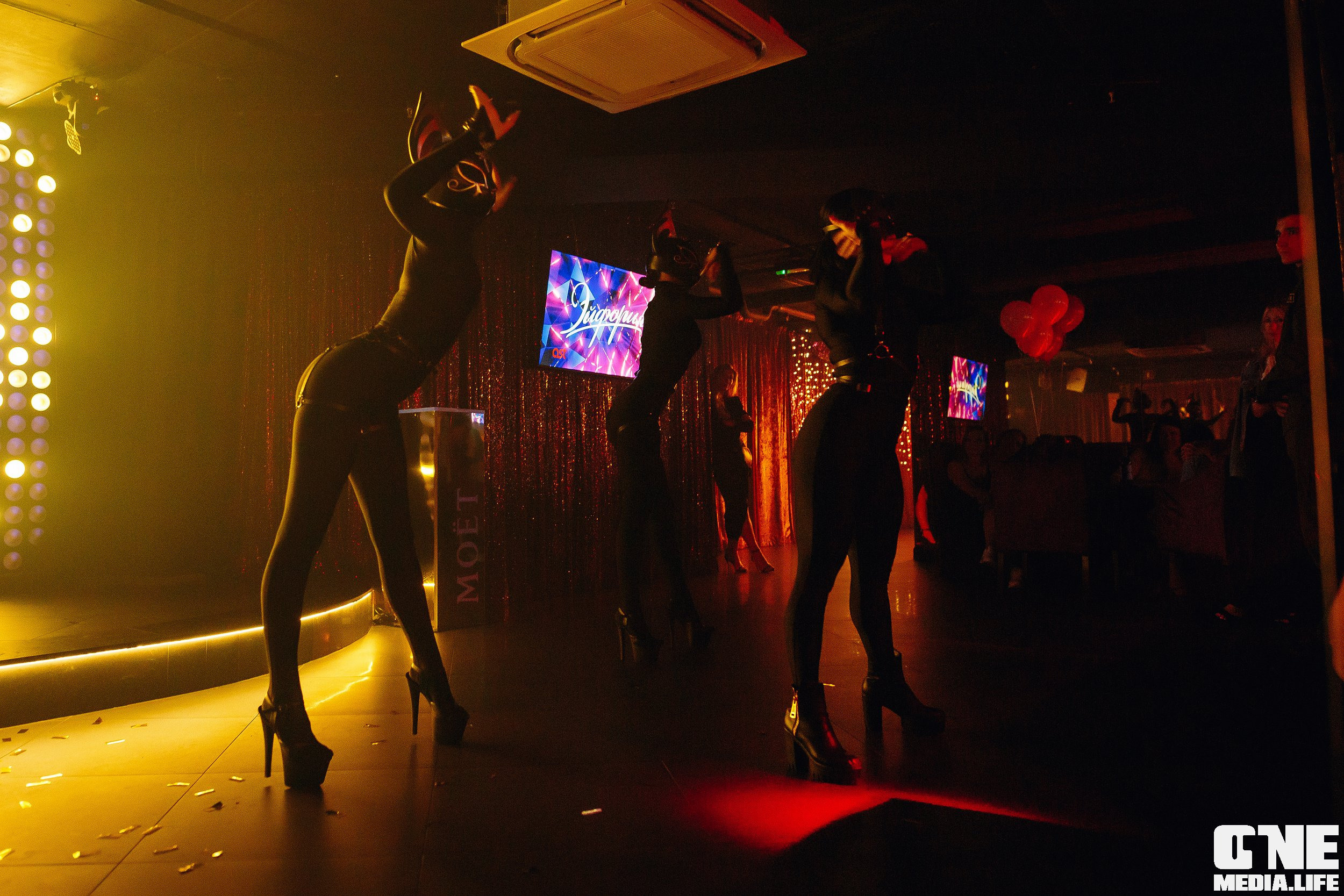 Фоторепортаж из караоке клуба Эйфория. One Media Life: фоторепортажи, фотоотчеты с мероприятий и заведений