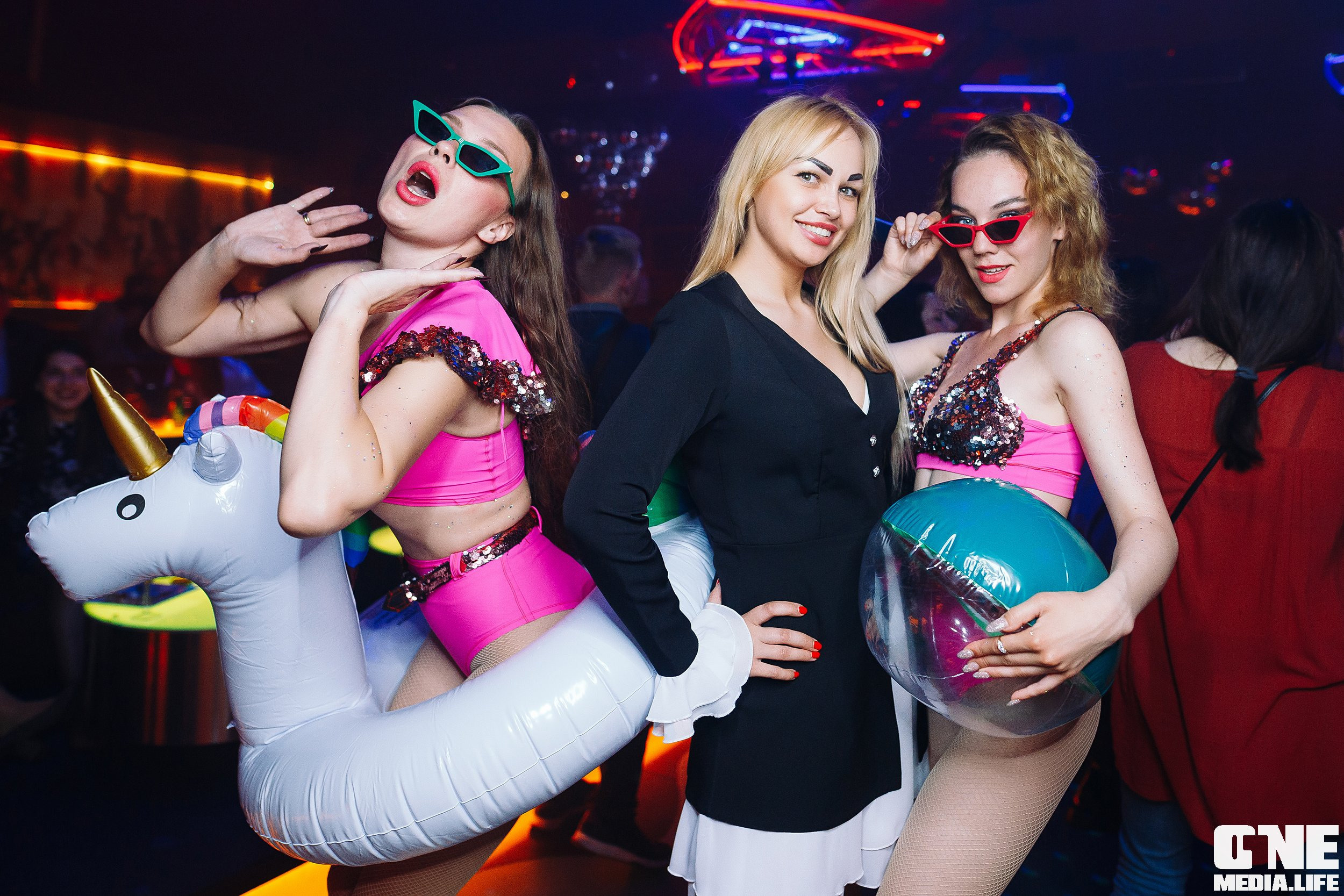 Фототчет из ночного клуба Планета. One Media Life: фоторепортажи, фотоотчеты с мероприятий и заведений