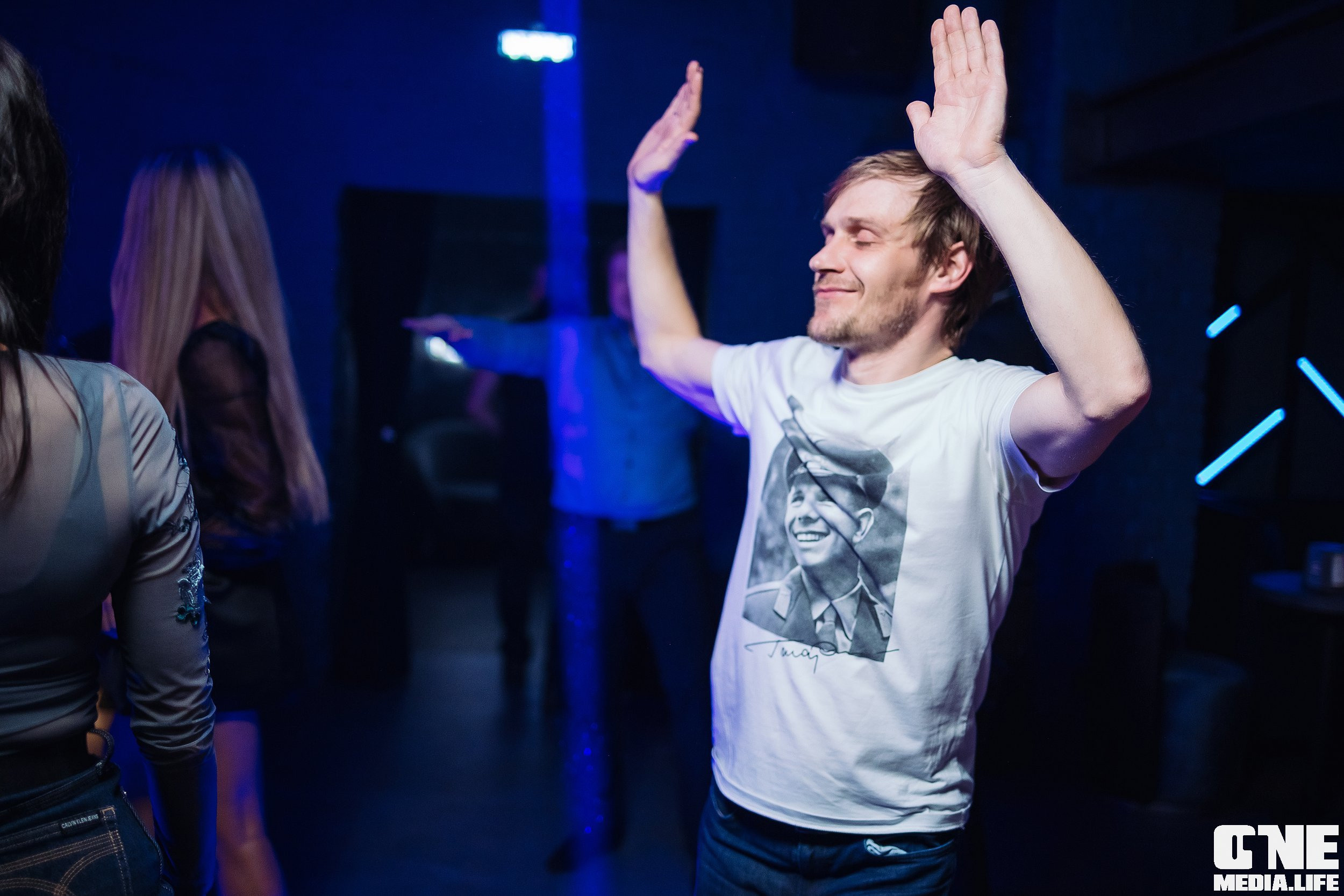 Фотоотчет из ночного клуба Illusion. One Media Life: фоторепортажи, фотоотчеты с мероприятий и заведений