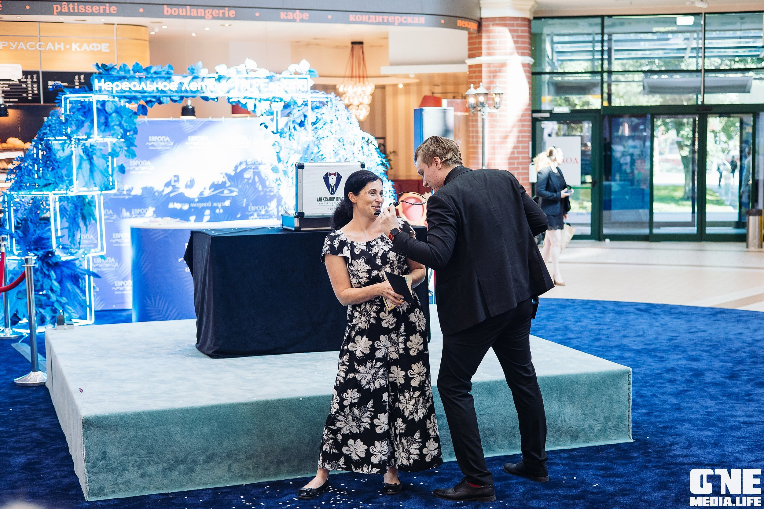 Автограф-сессия с Митей Фоминым. One Media Life: фоторепортажи, фотоотчеты с мероприятий и заведений