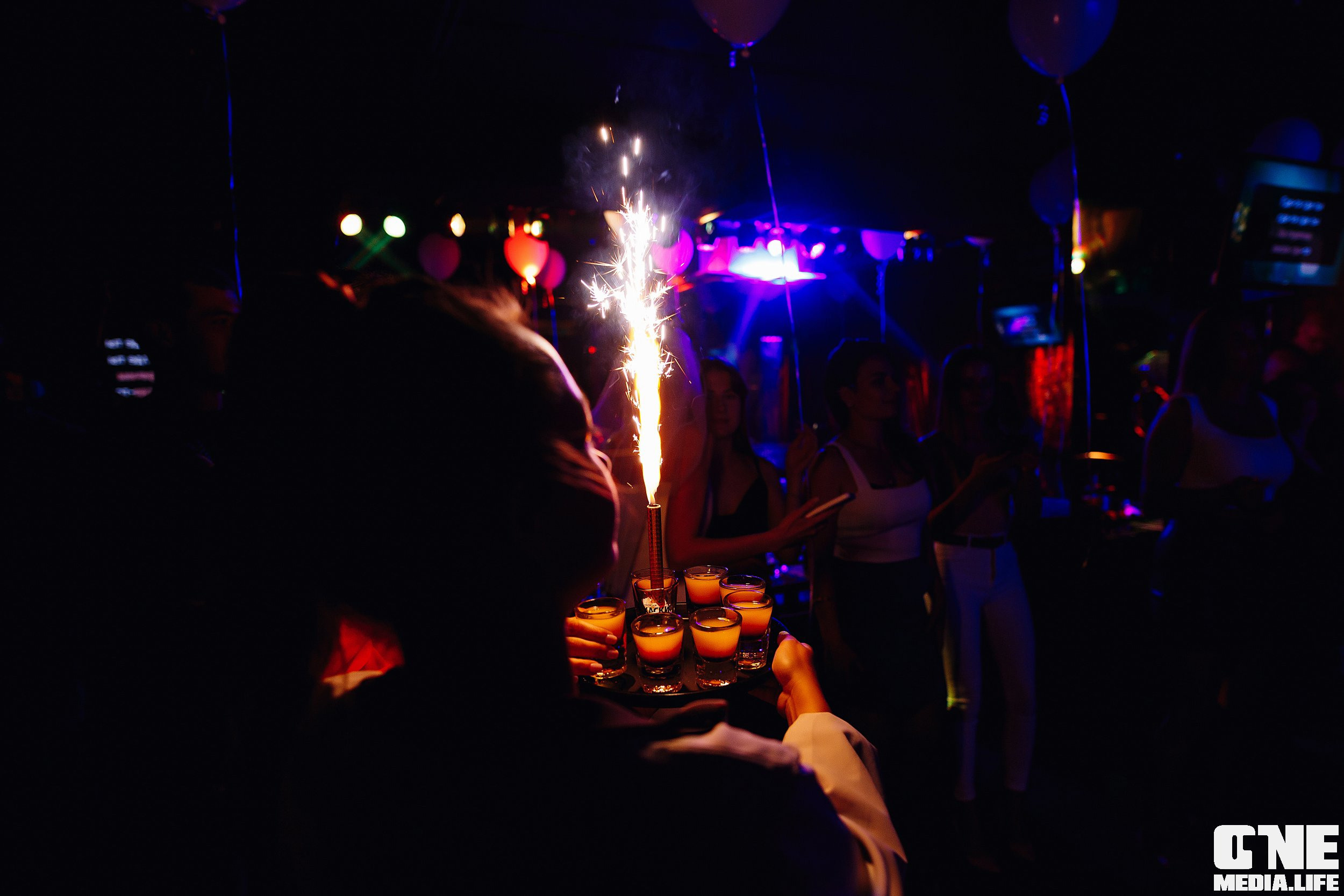 Фоторепортаж из караоке клуба Эйфория. One Media Life: фоторепортажи, фотоотчеты с мероприятий и заведений