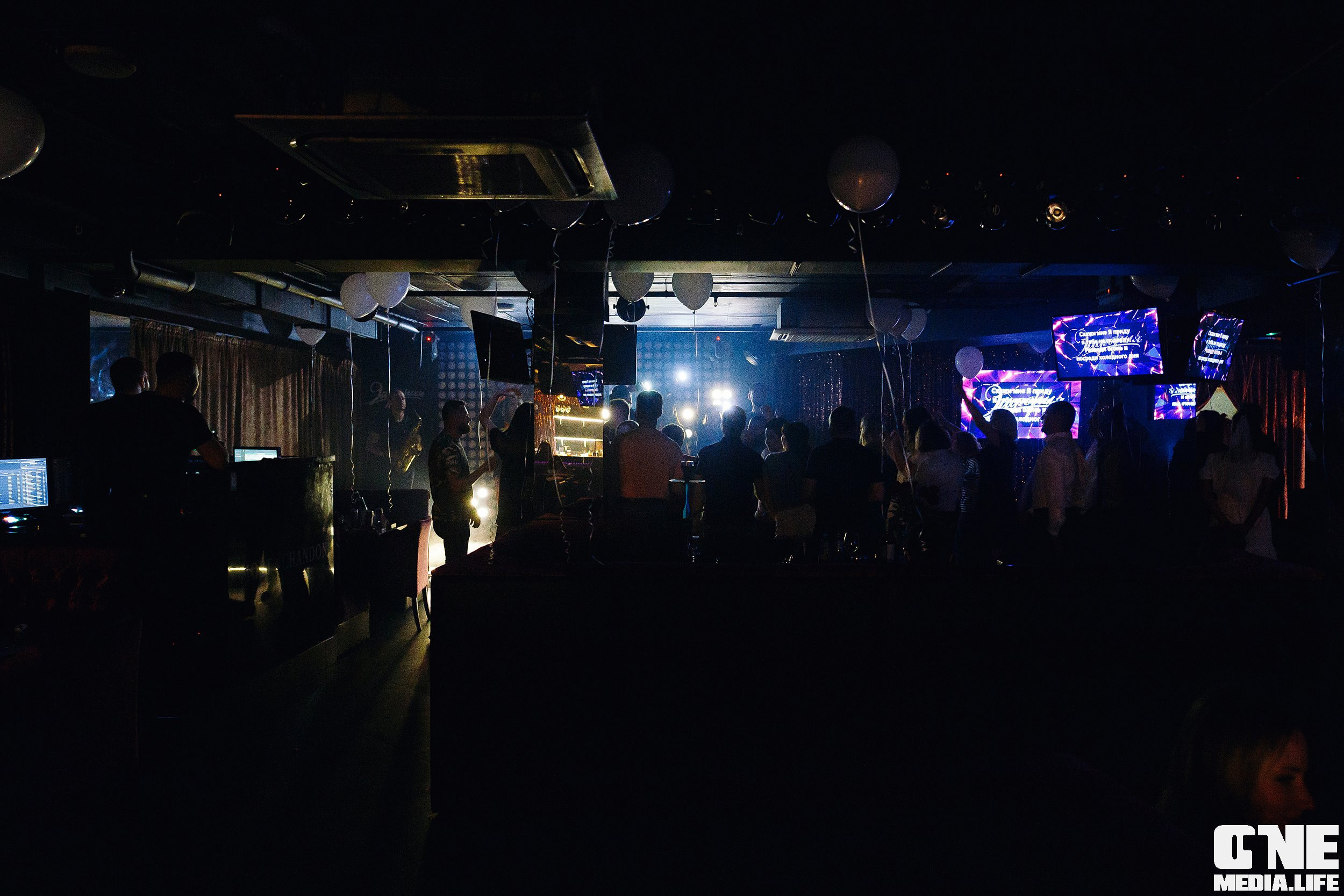 Фотоотчет из караоке клуба Эйфория. One Media Life: фоторепортажи, фотоотчеты с мероприятий и заведений