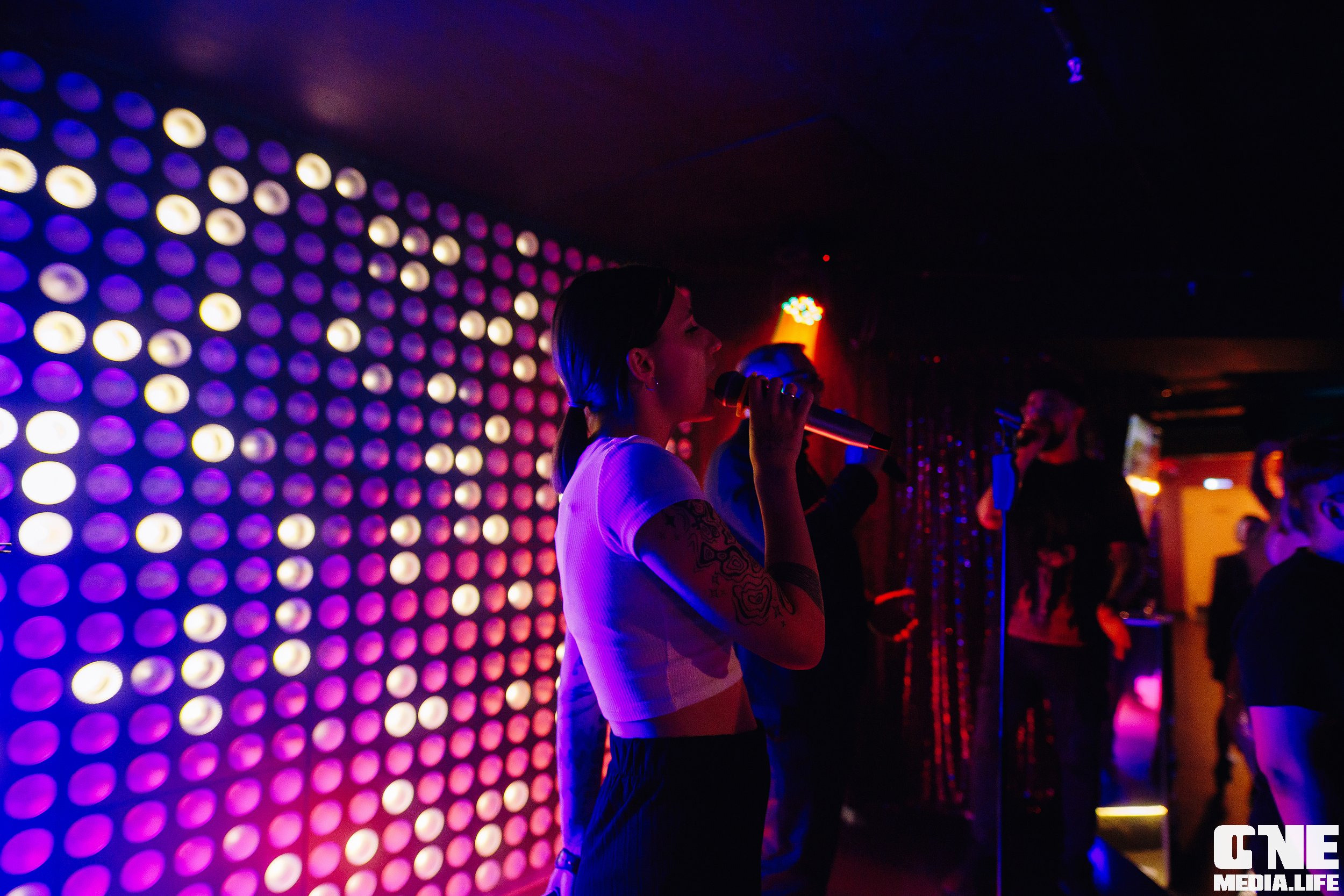 Фоторепортаж из караоке клуба Эйфория. One Media Life: фоторепортажи, фотоотчеты с мероприятий и заведений