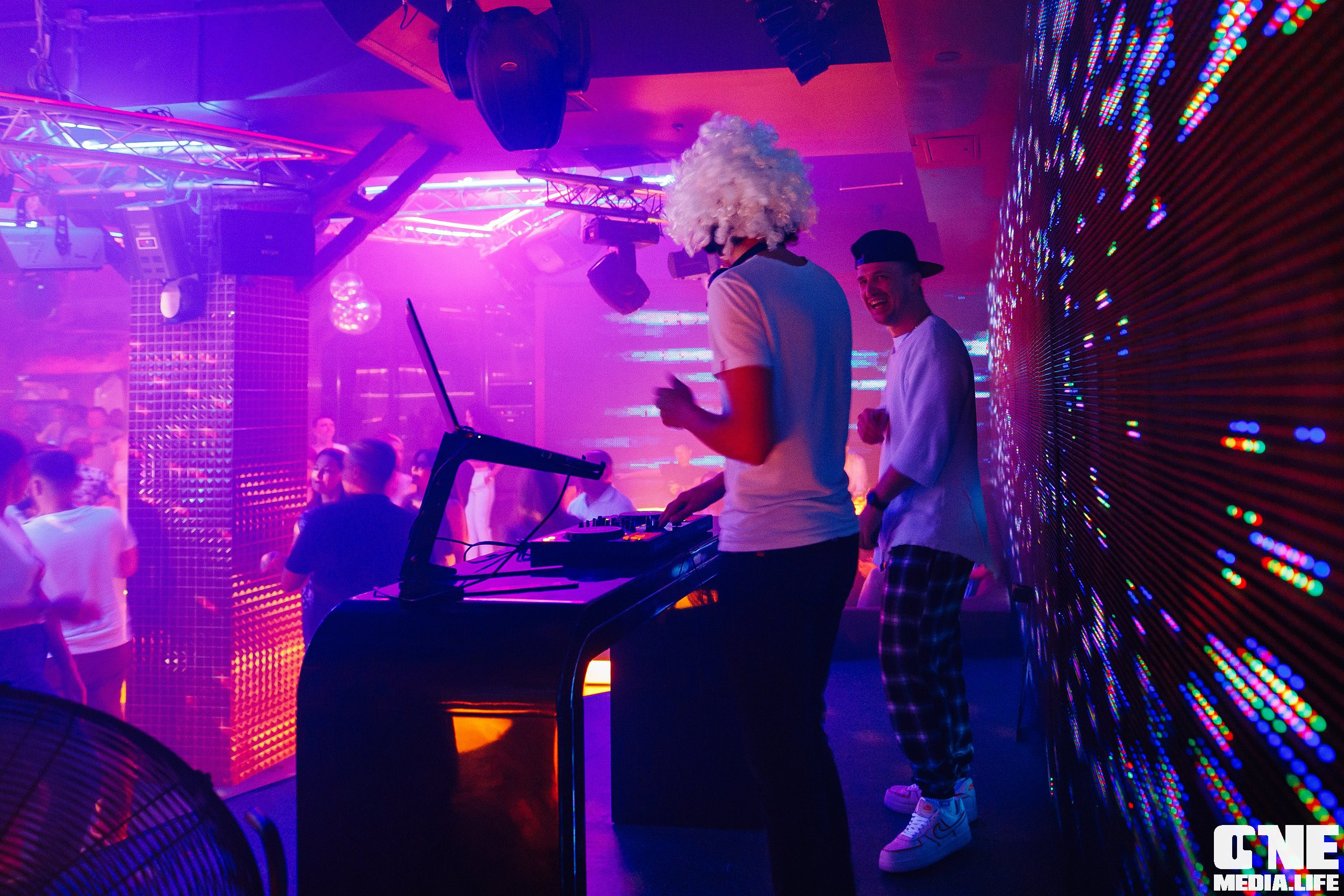 Фотоотчет из РК «Планета». One Media Life: фоторепортажи, фотоотчеты с мероприятий и заведений