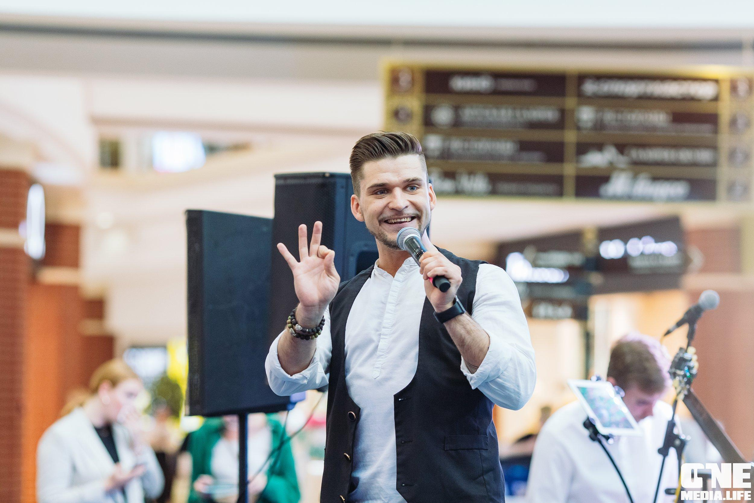 Фотоотчет с «Твой настоящий выпускной» в ТРЦ Европа. One Media Life: фоторепортажи, фотоотчеты с мероприятий и заведений