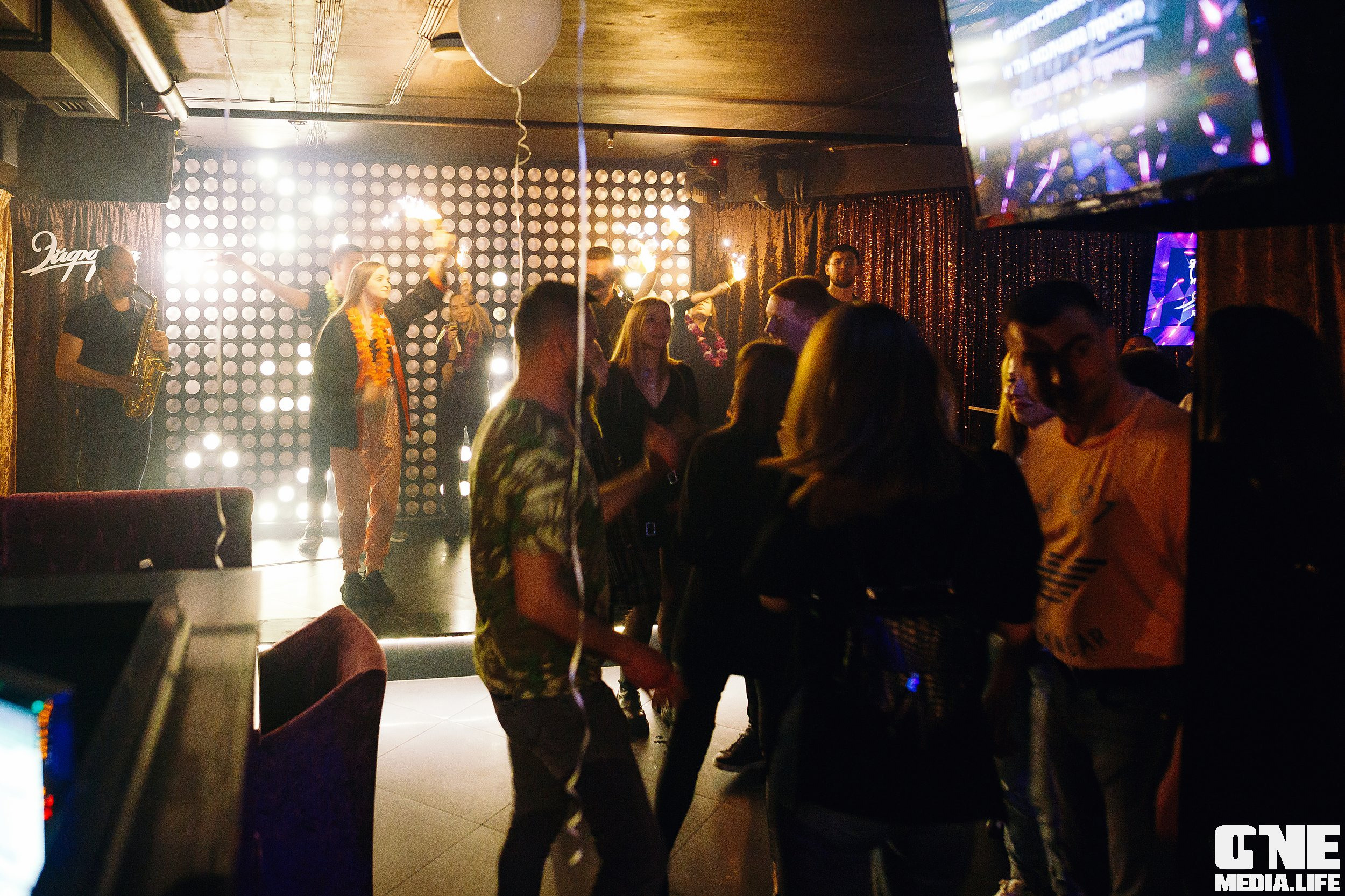 Фотоотчет из караоке клуба Эйфория. One Media Life: фоторепортажи, фотоотчеты с мероприятий и заведений