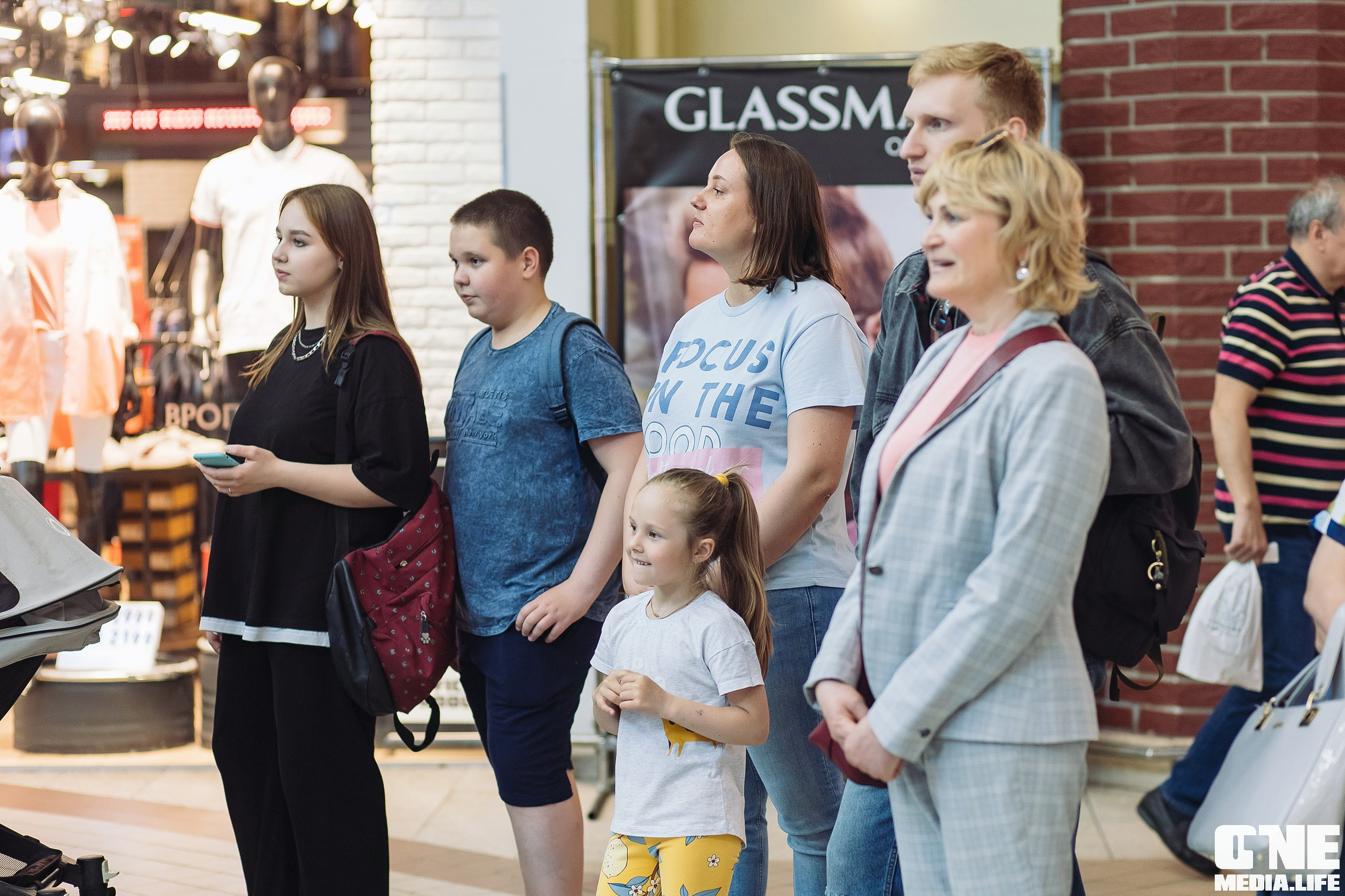 Автограф-сессия с Митей Фоминым. One Media Life: фоторепортажи, фотоотчеты с мероприятий и заведений