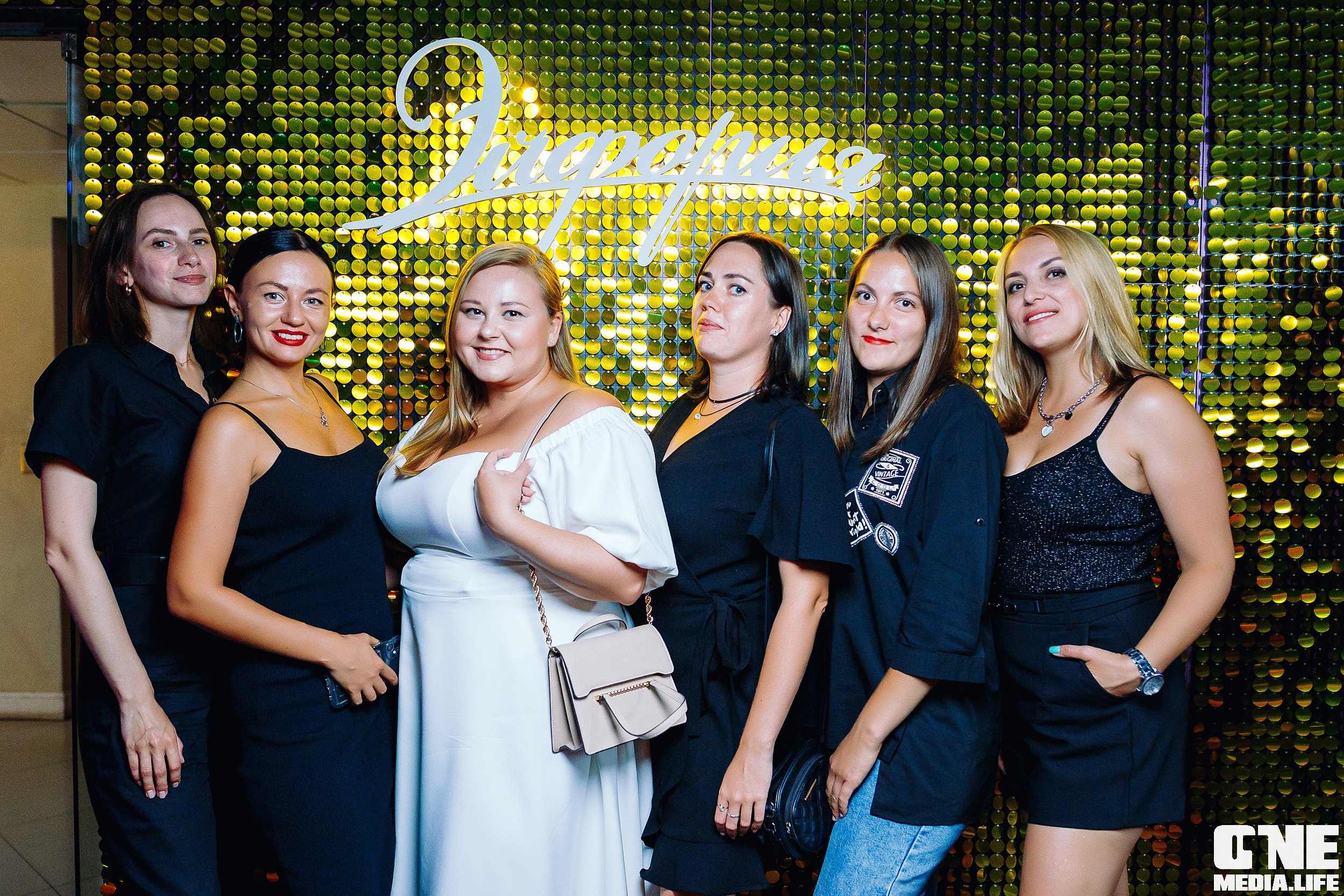 Фоторепортаж из караоке-клуба Эйфория. One Media Life: фоторепортажи, фотоотчеты с мероприятий и заведений