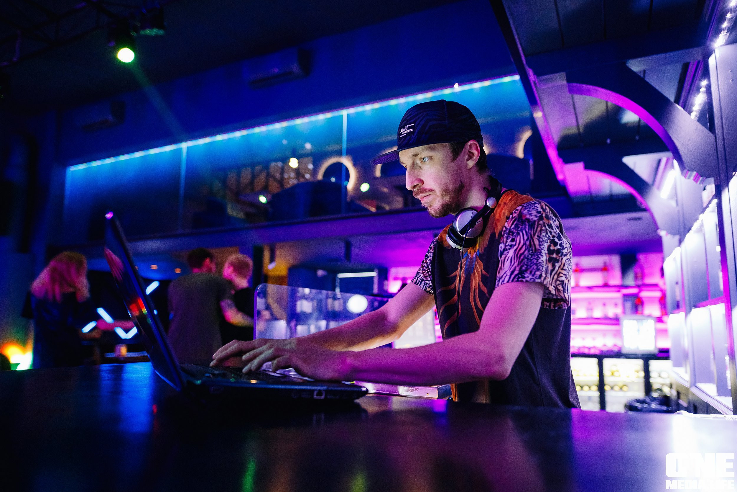 Фотоотчет из ночного клуба Illusion. One Media Life: фоторепортажи, фотоотчеты с мероприятий и заведений