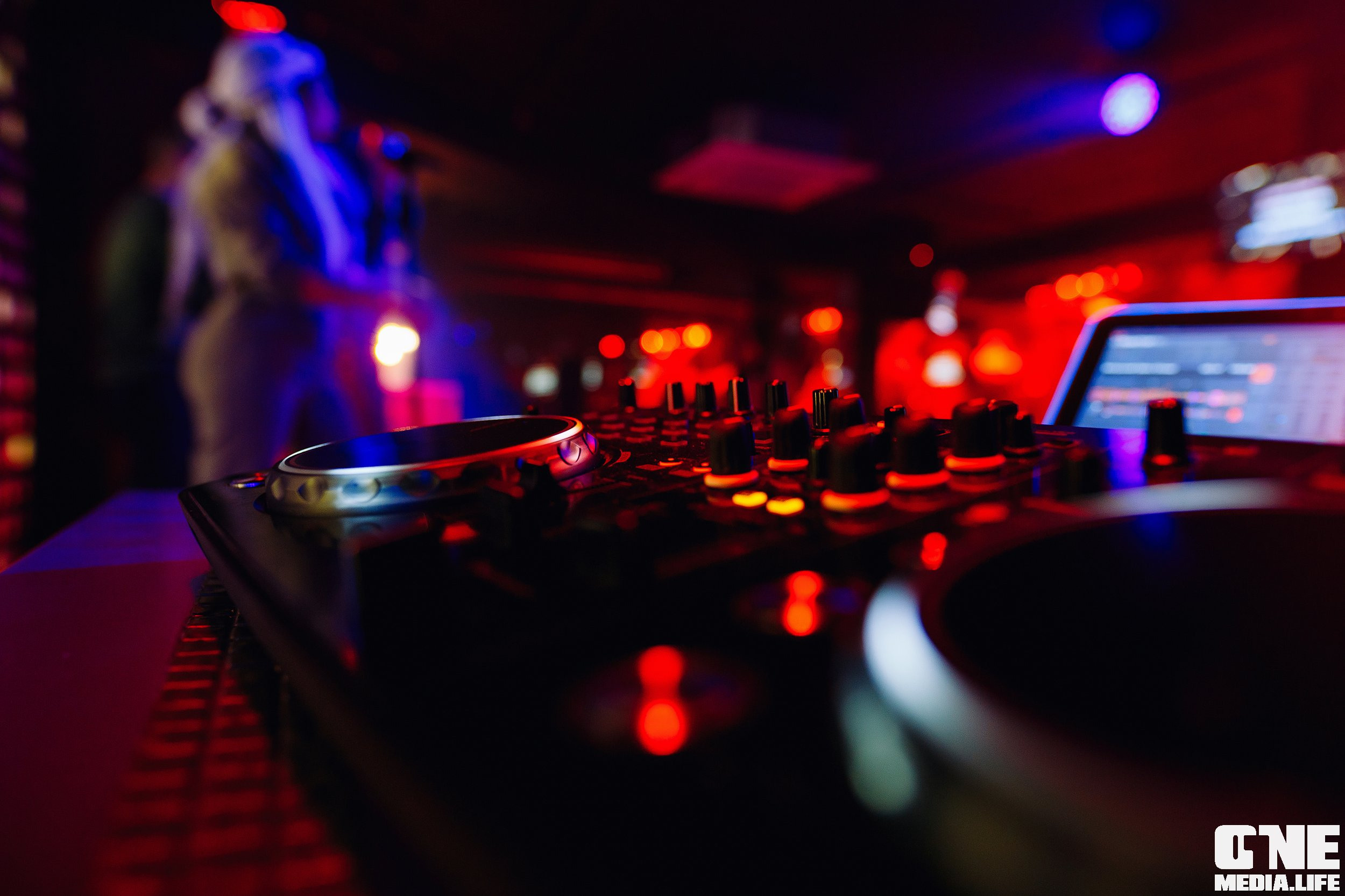 Фоторепортаж из караоке клуба Эйфория. One Media Life: фоторепортажи, фотоотчеты с мероприятий и заведений