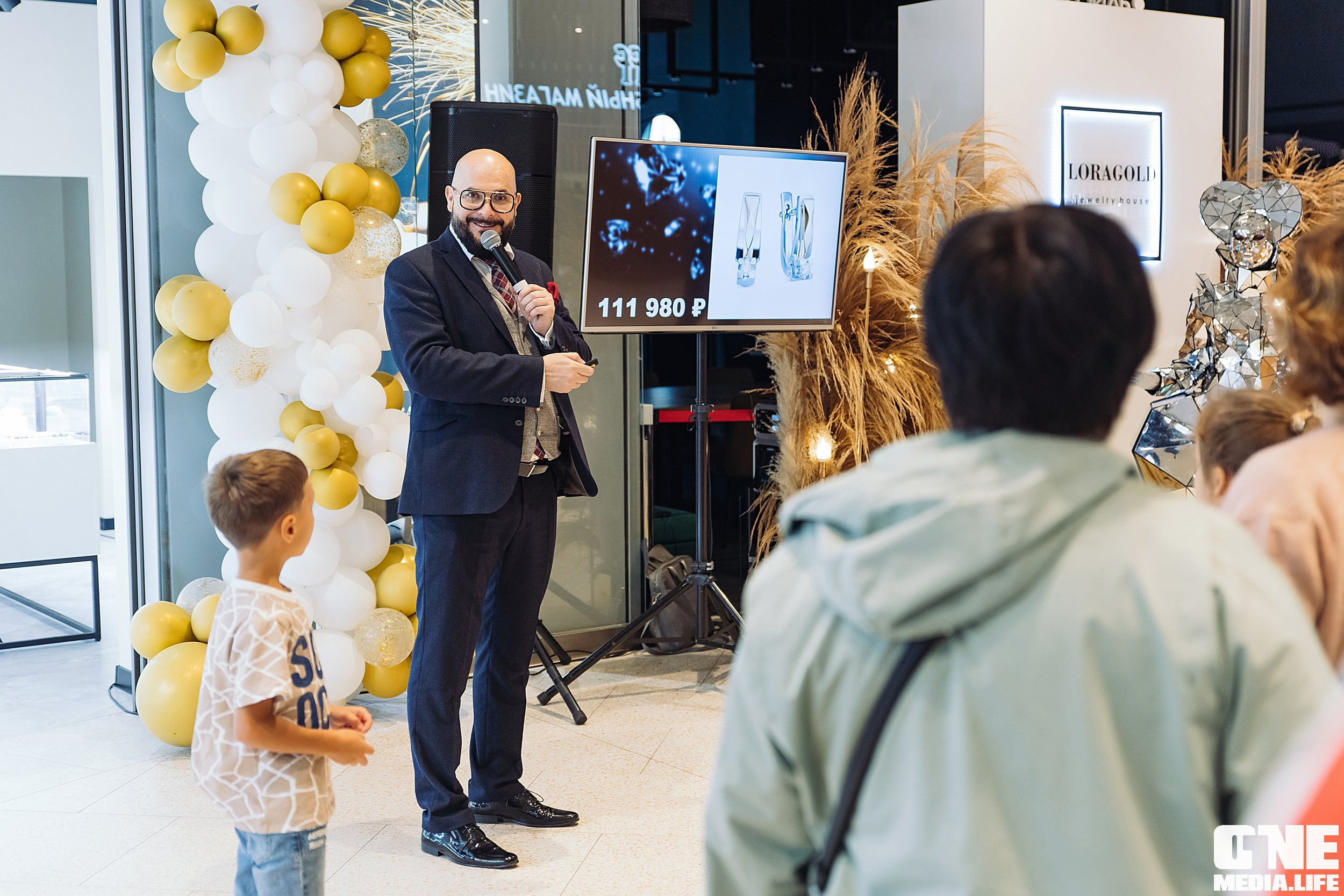 Фоторепортаж с вечеринки LORAGOLD jewelry. One Media Life: фоторепортажи, фотоотчеты с мероприятий и заведений