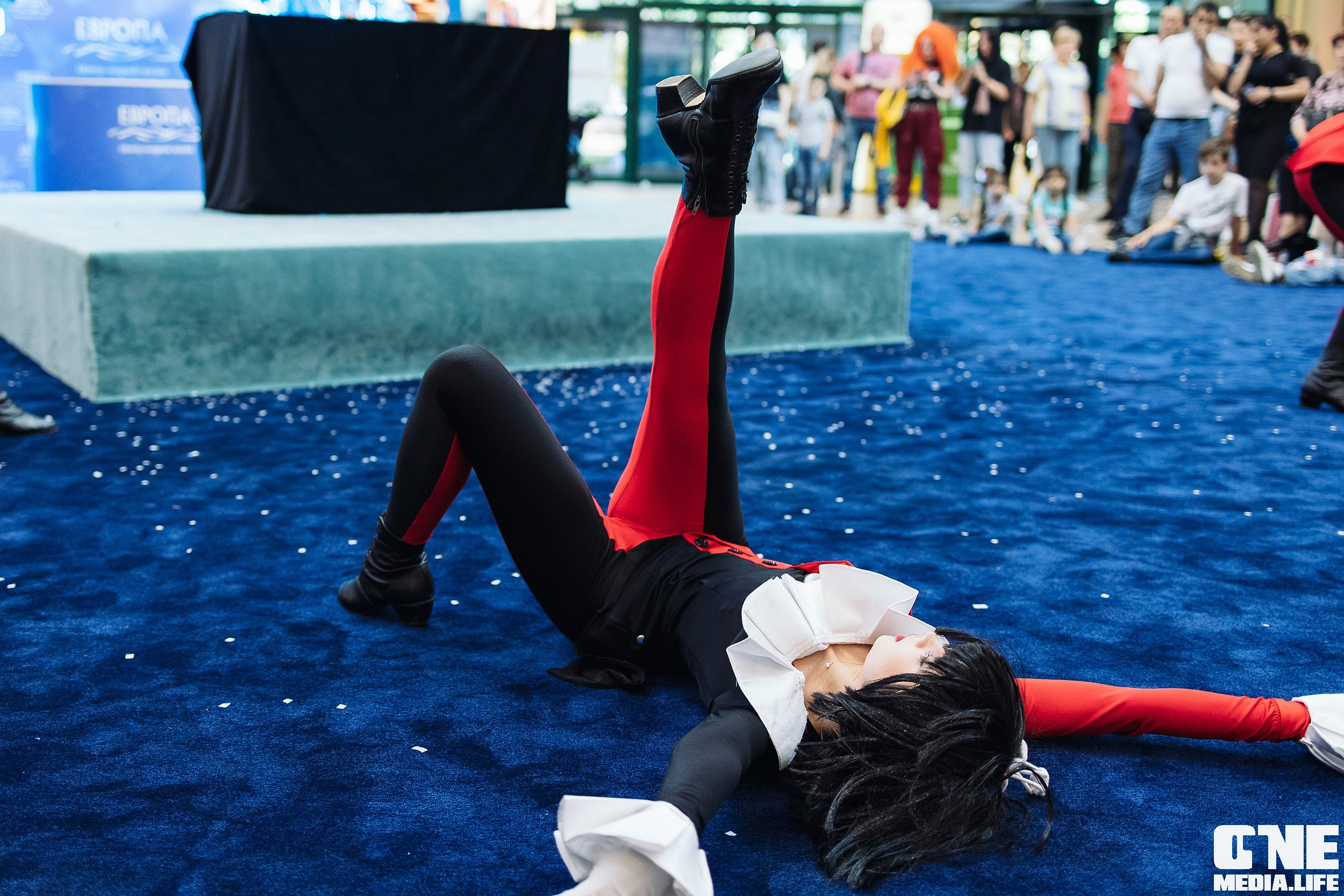 Автограф-сессия с Митей Фоминым. One Media Life: фоторепортажи, фотоотчеты с мероприятий и заведений