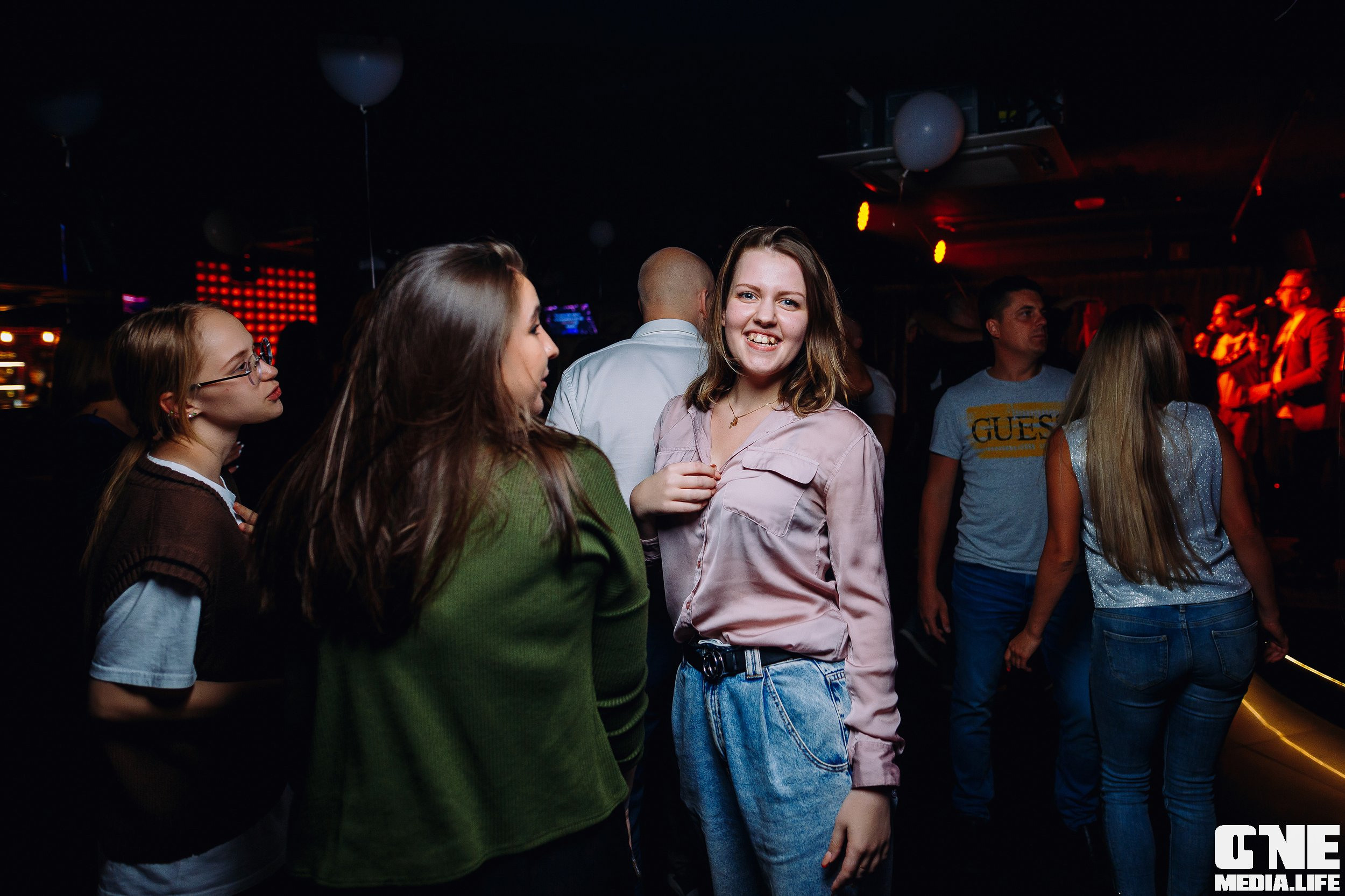 Фотоотчет из караоке-клуба Эйфория. One Media Life: фоторепортажи, фотоотчеты с мероприятий и заведений