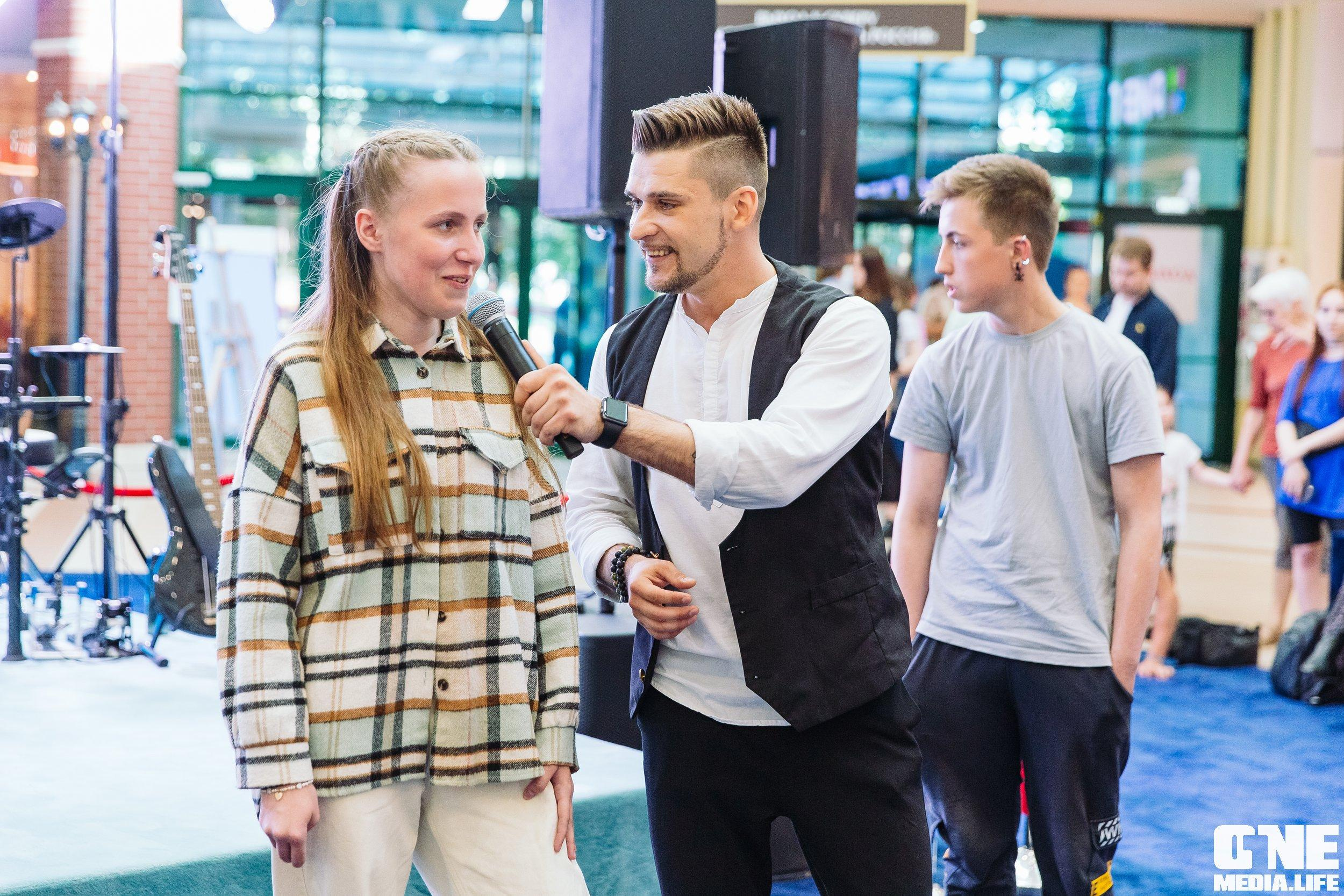Фотоотчет с «Твой настоящий выпускной» в ТРЦ Европа. One Media Life: фоторепортажи, фотоотчеты с мероприятий и заведений