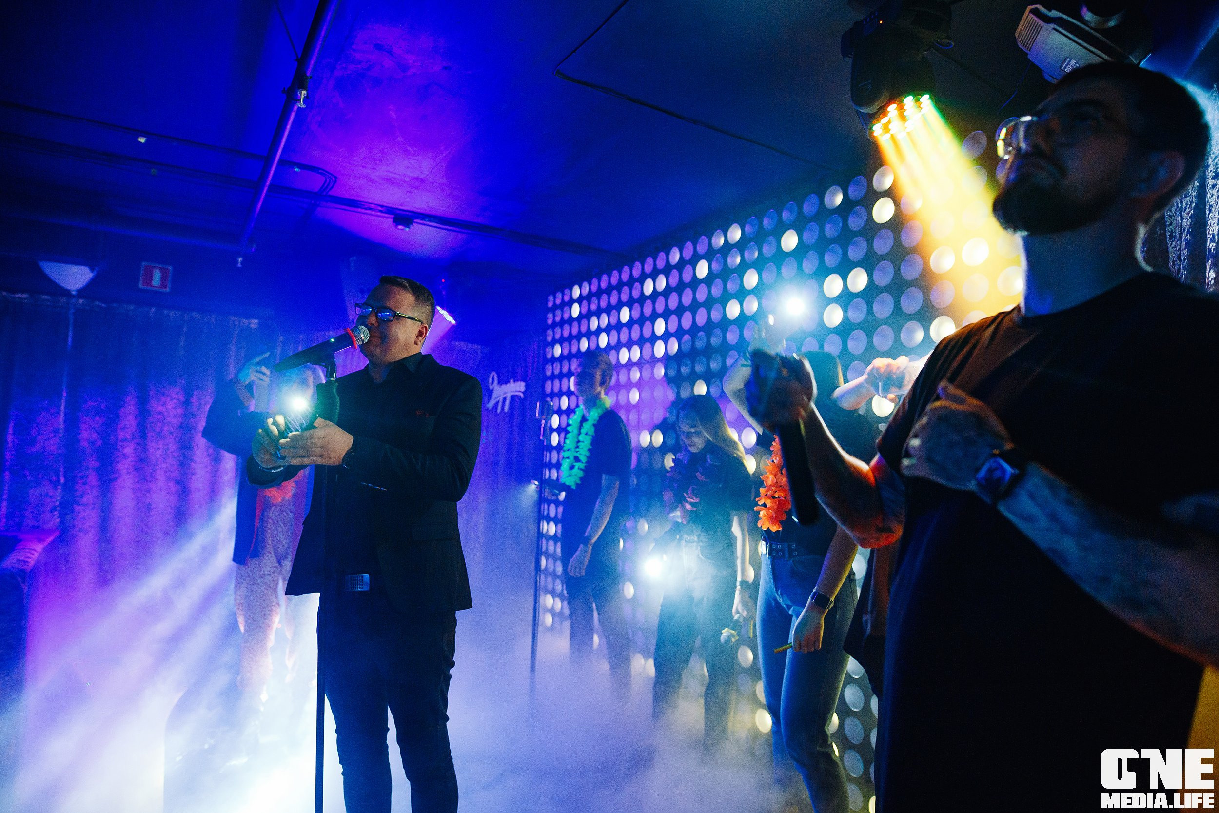 Фотоотчет из караоке клуба Эйфория. One Media Life: фоторепортажи, фотоотчеты с мероприятий и заведений