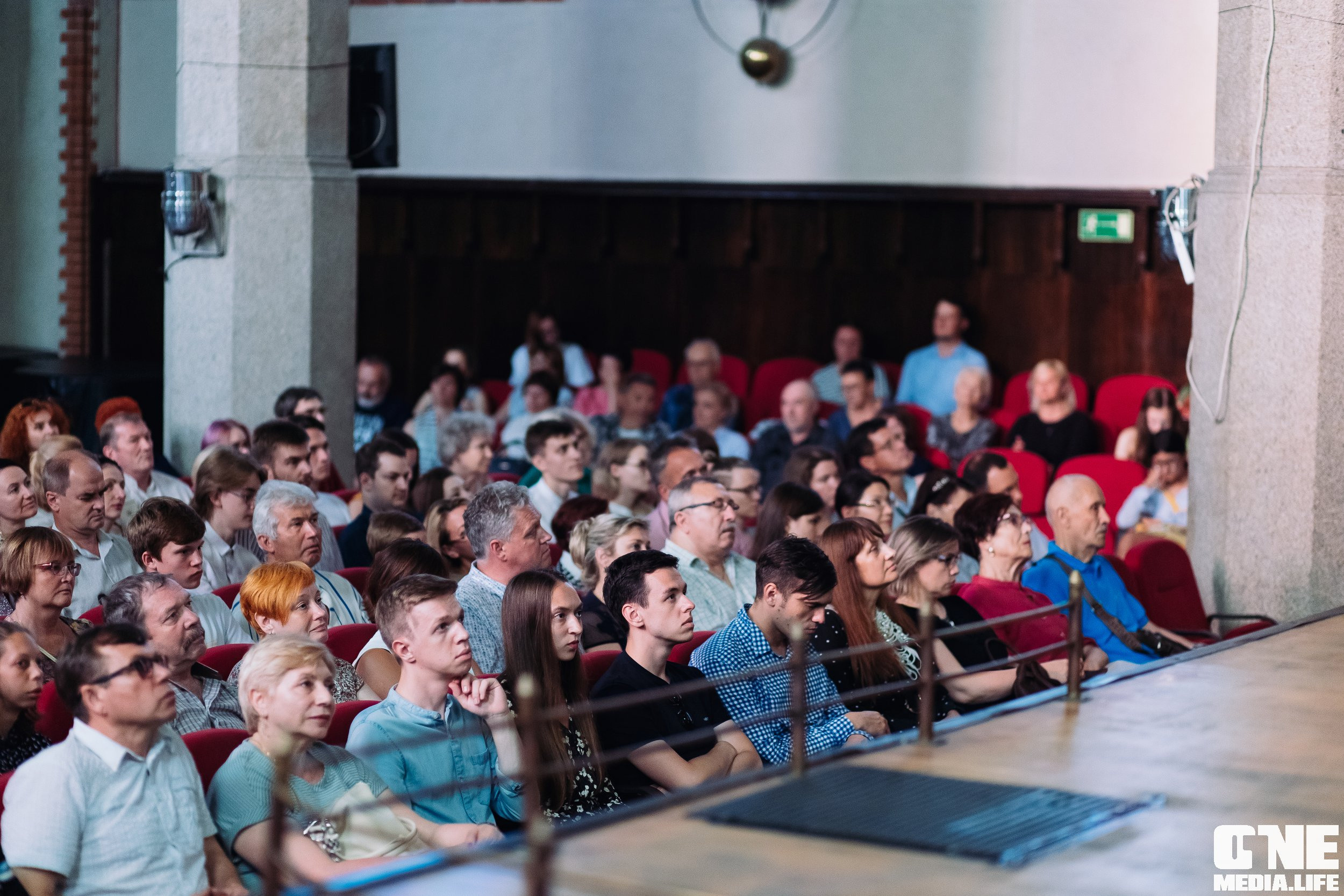 Фоторепортаж с концерта в Калининградской Филармонии. One Media Life: фоторепортажи, фотоотчеты с мероприятий и заведений
