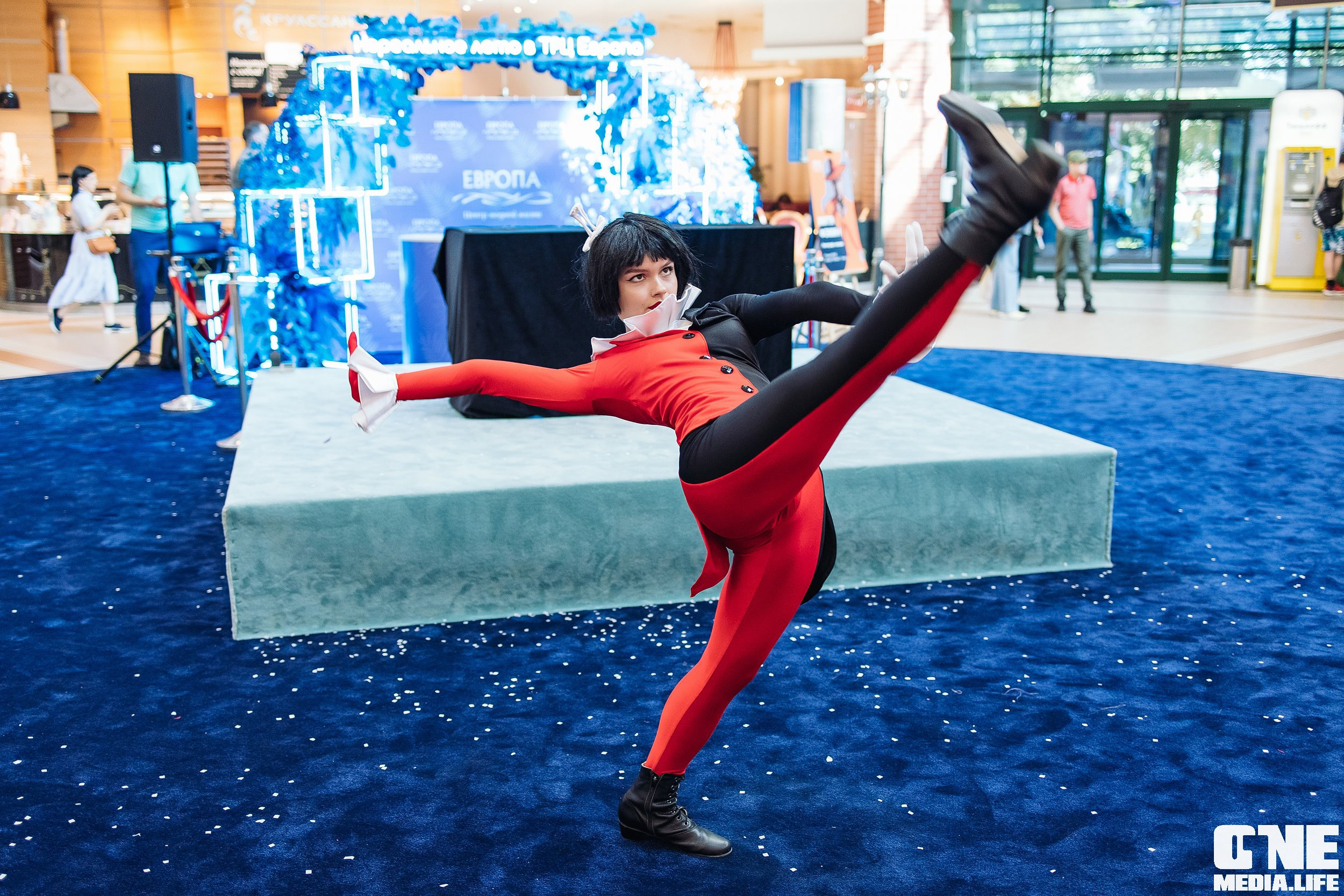 Автограф-сессия с Митей Фоминым. One Media Life: фоторепортажи, фотоотчеты с мероприятий и заведений