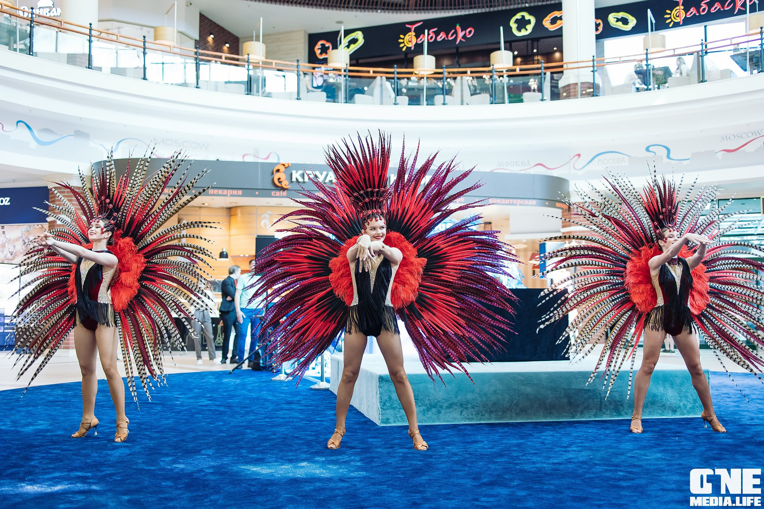 Автограф-сессия с Митей Фоминым. One Media Life: фоторепортажи, фотоотчеты с мероприятий и заведений