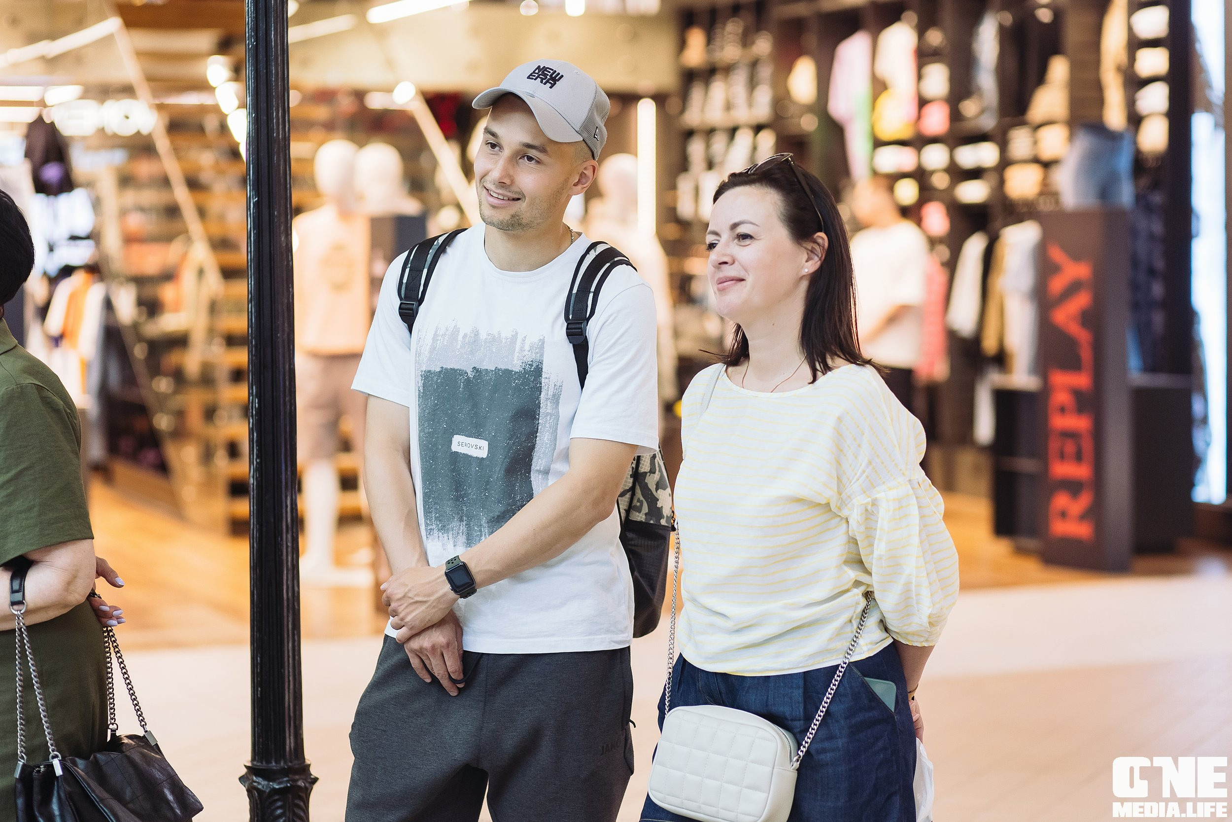 Автограф-сессия с Митей Фоминым. One Media Life: фоторепортажи, фотоотчеты с мероприятий и заведений