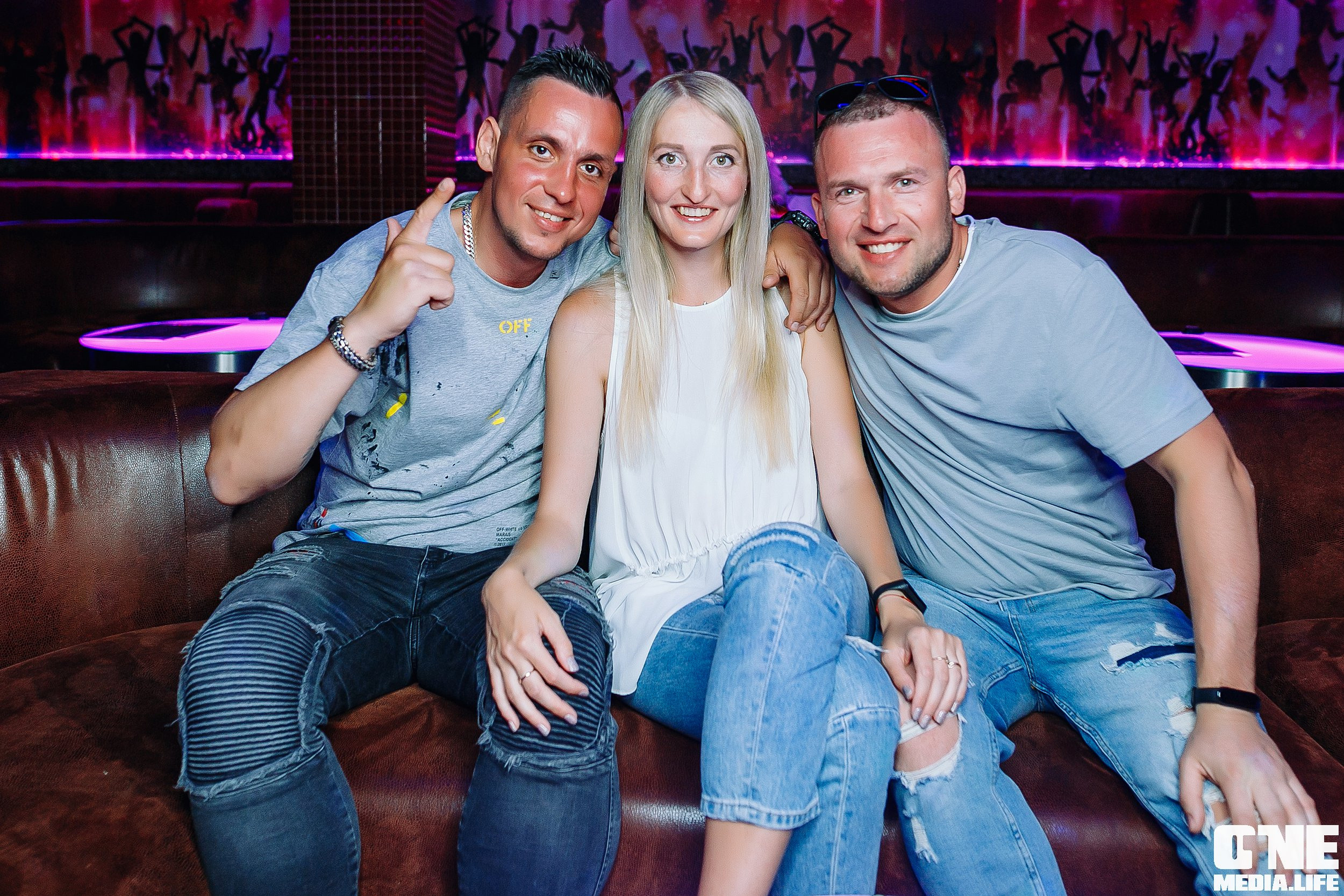 Фотоотчет с концерта Лигалайза в ночном клубе Планета. One Media Life: фоторепортажи, фотоотчеты с мероприятий и заведений