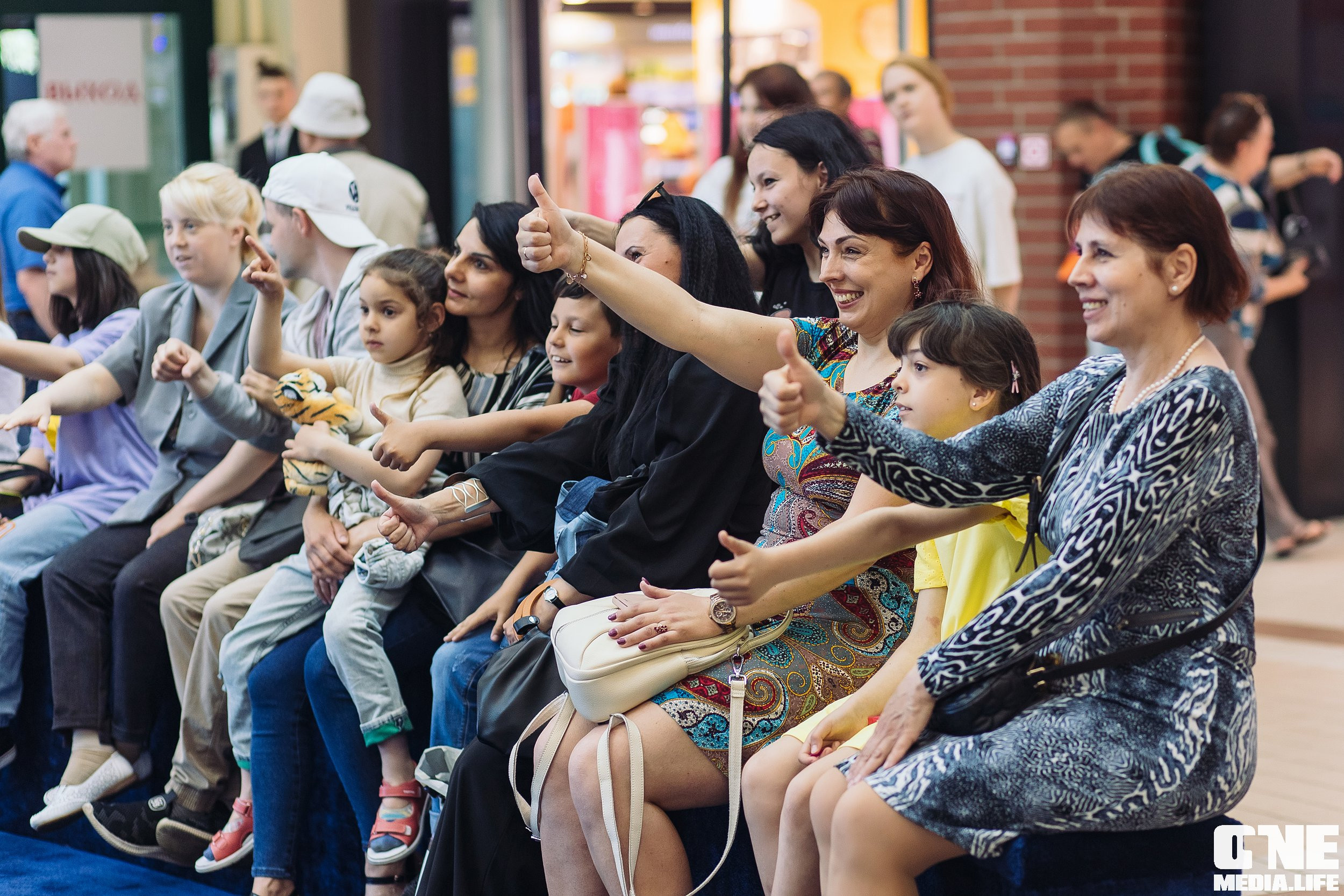 Автограф-сессия с Митей Фоминым. One Media Life: фоторепортажи, фотоотчеты с мероприятий и заведений