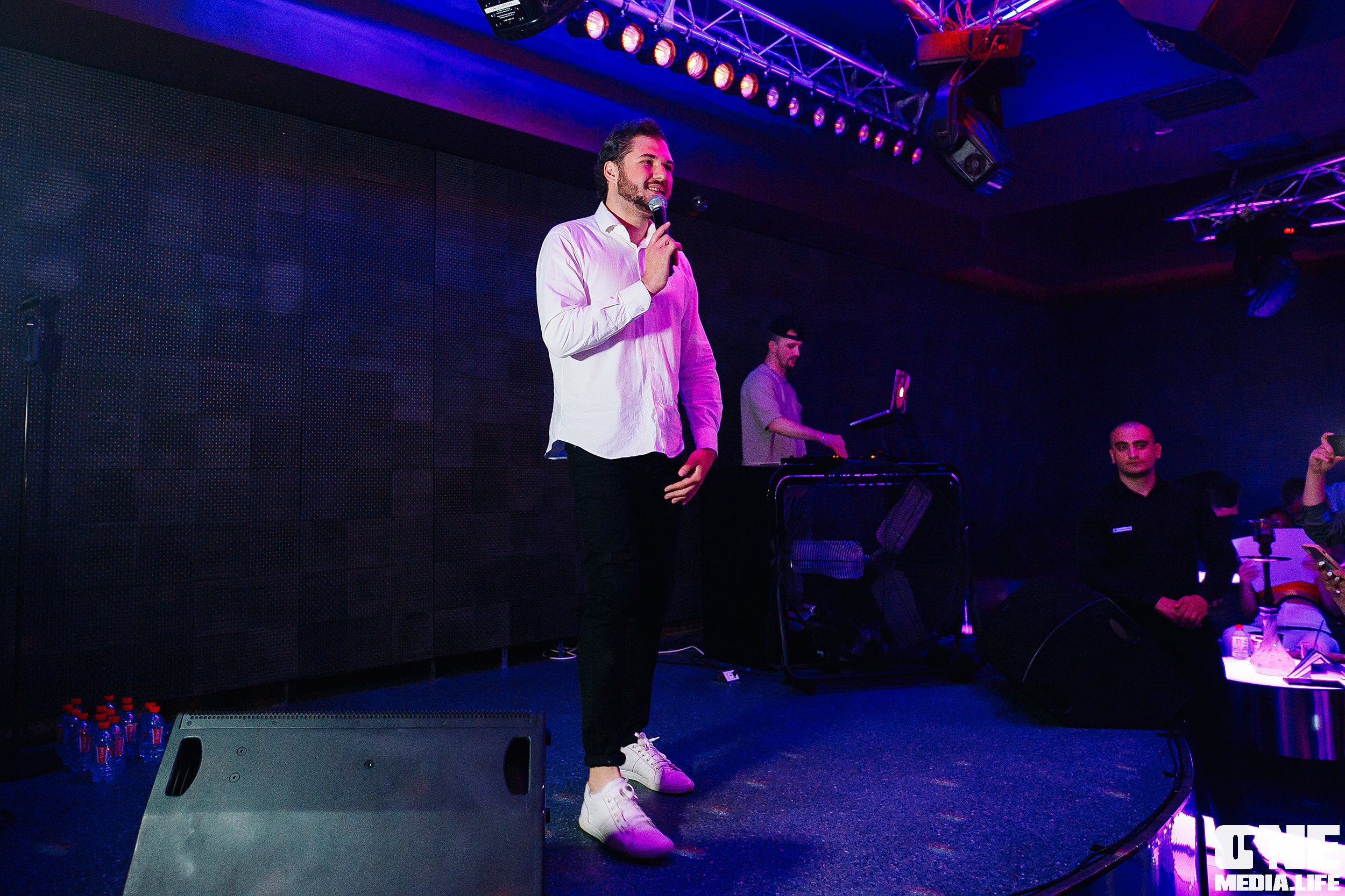 Фотоотчет с концерта Лигалайза в ночном клубе Планета. One Media Life: фоторепортажи, фотоотчеты с мероприятий и заведений