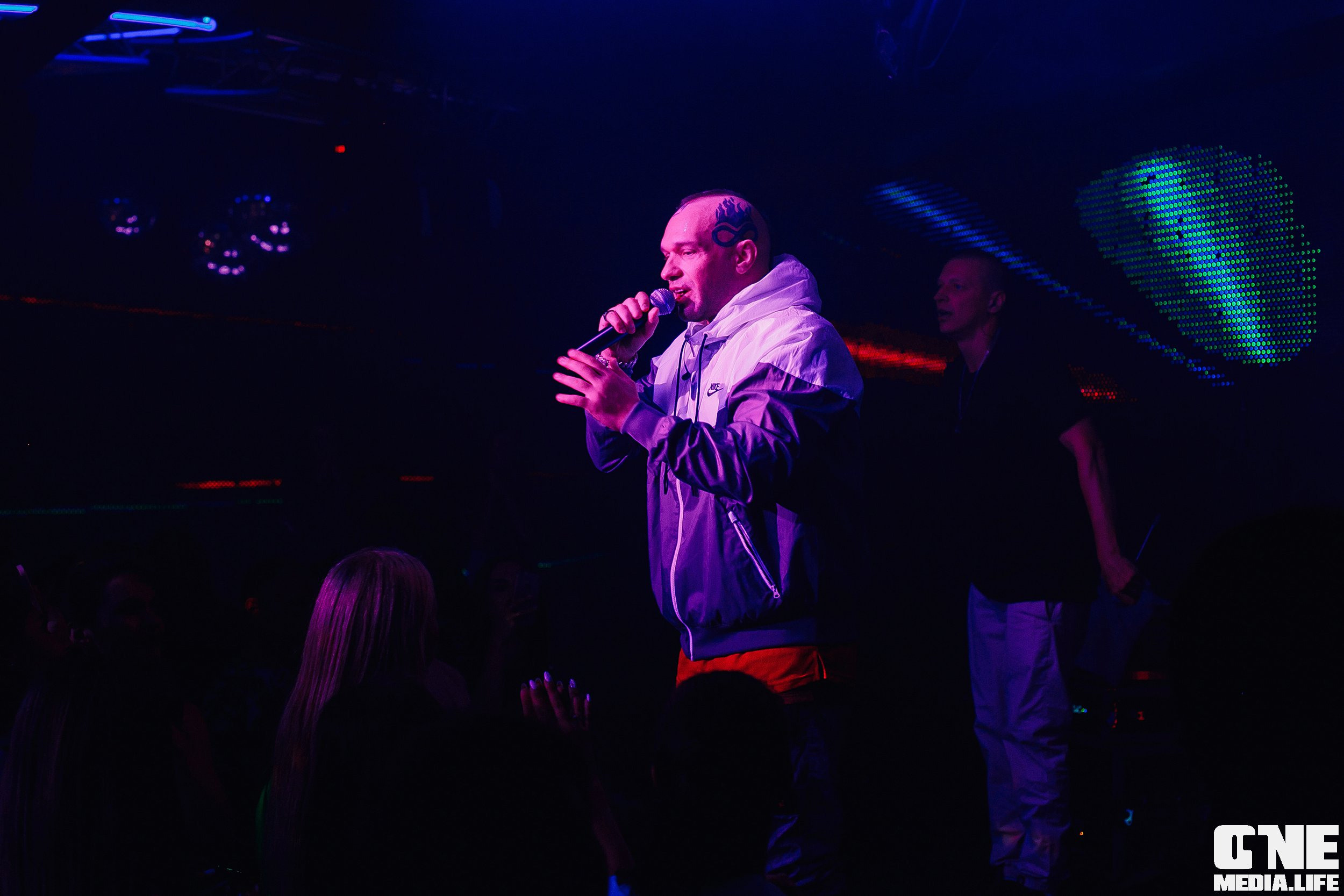 Фотоотчет с концерта Лигалайза в ночном клубе Планета. One Media Life: фоторепортажи, фотоотчеты с мероприятий и заведений