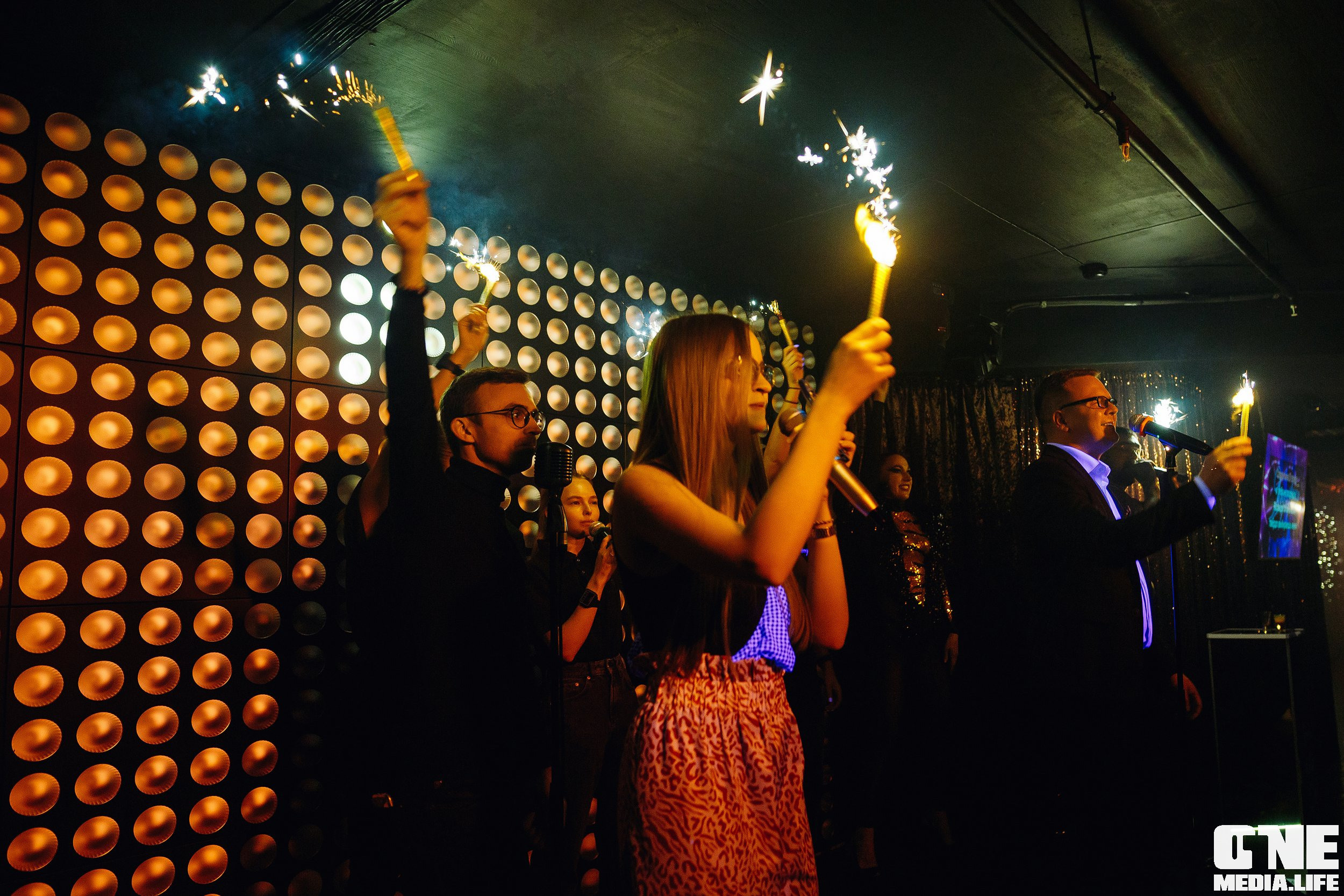 Фотоотчет из караоке-клуба «Эйфория». One Media Life: фоторепортажи, фотоотчеты с мероприятий и заведений