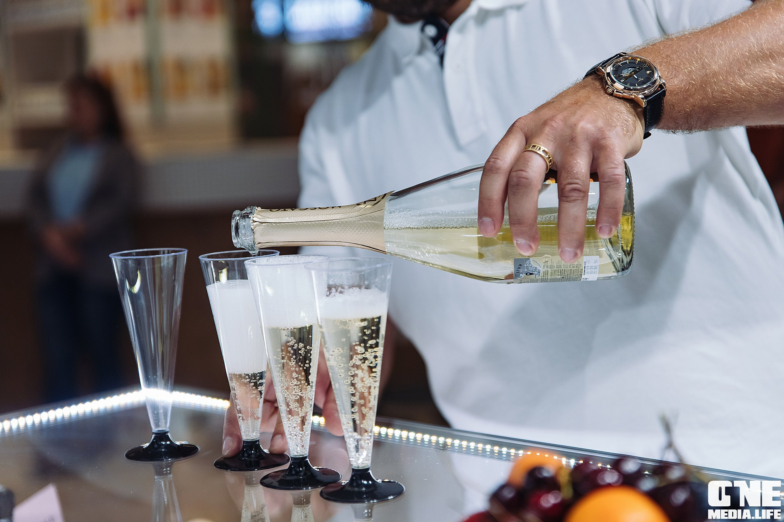 Фоторепортаж с вечеринки LORAGOLD jewelry. One Media Life: фоторепортажи, фотоотчеты с мероприятий и заведений