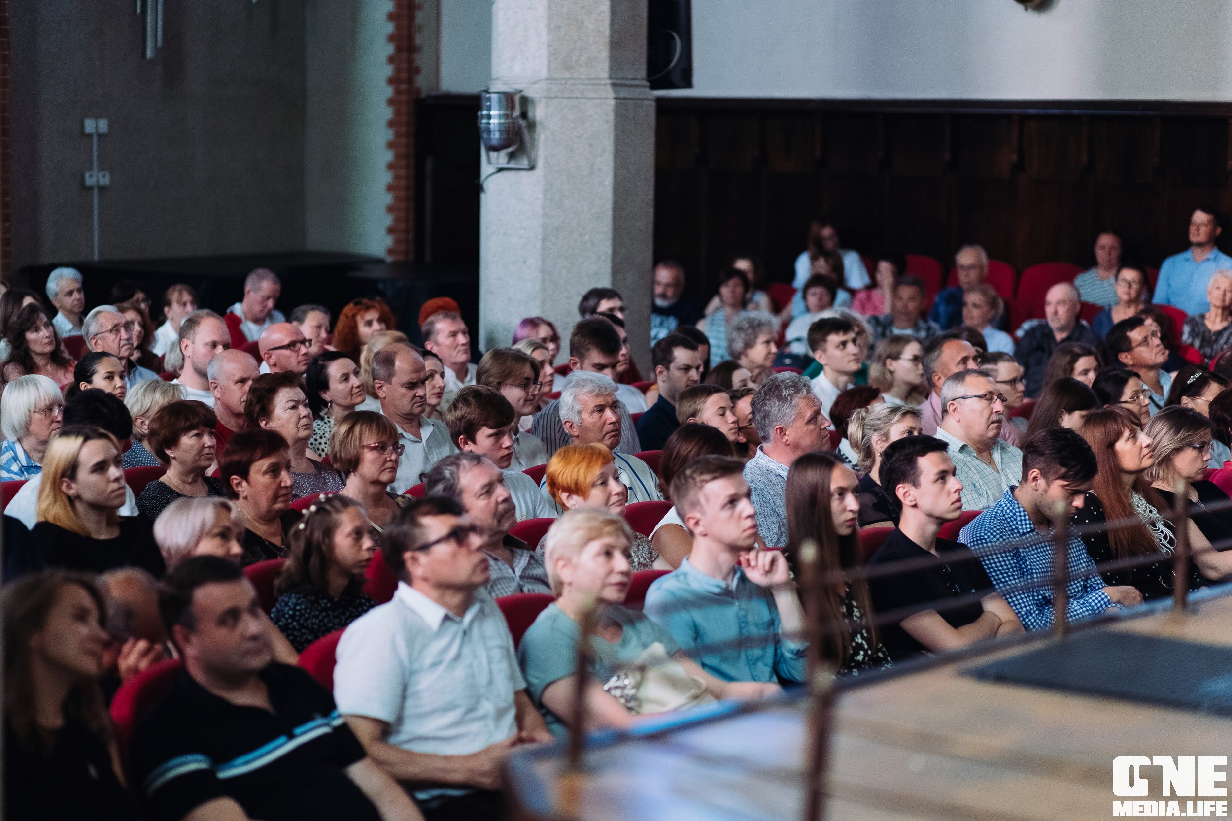 Фоторепортаж с концерта в Калининградской Филармонии. One Media Life: фоторепортажи, фотоотчеты с мероприятий и заведений