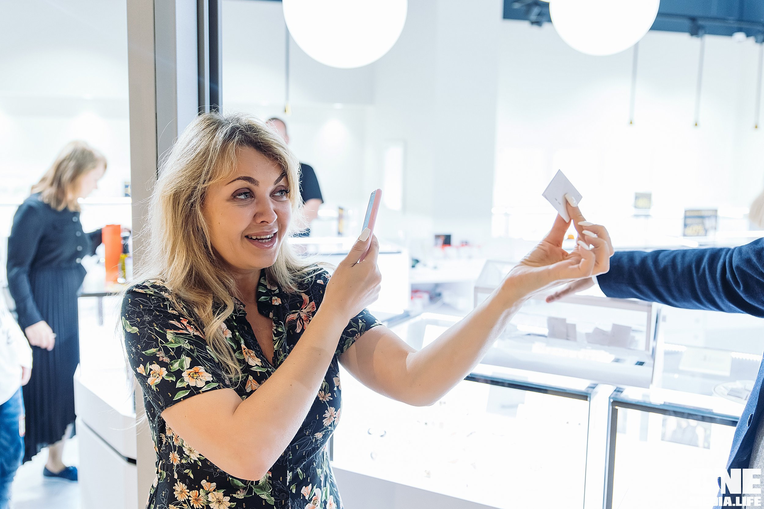 Фоторепортаж с вечеринки LORAGOLD jewelry. One Media Life: фоторепортажи, фотоотчеты с мероприятий и заведений