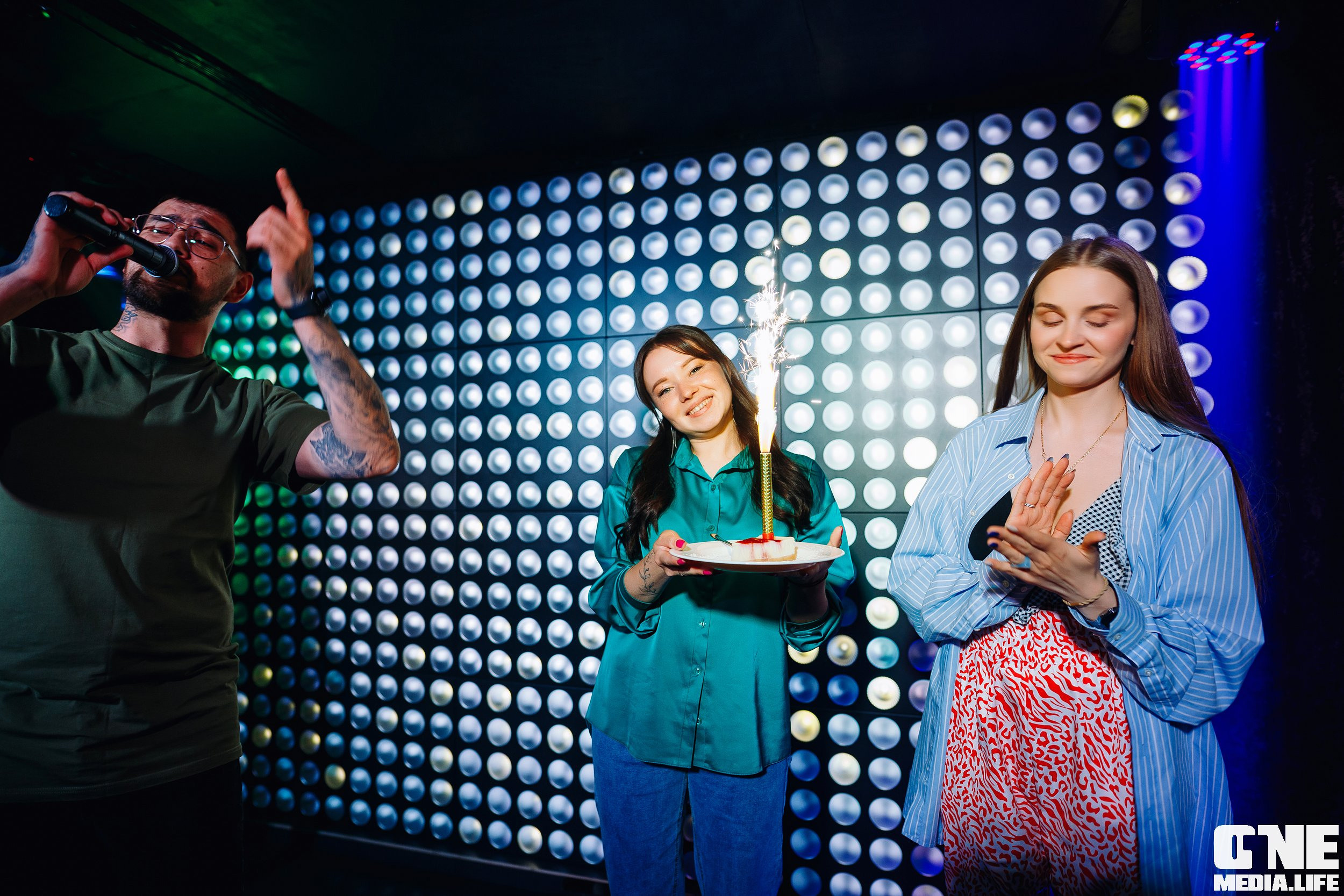 Фотоотчет из караоке-клуба «Эйфория». One Media Life: фоторепортажи, фотоотчеты с мероприятий и заведений