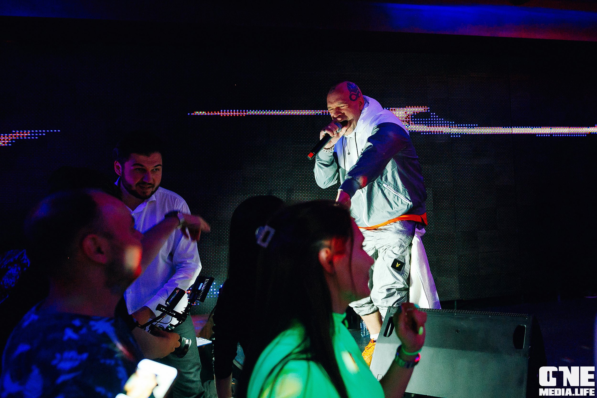 Фотоотчет с концерта Лигалайза в ночном клубе Планета. One Media Life: фоторепортажи, фотоотчеты с мероприятий и заведений