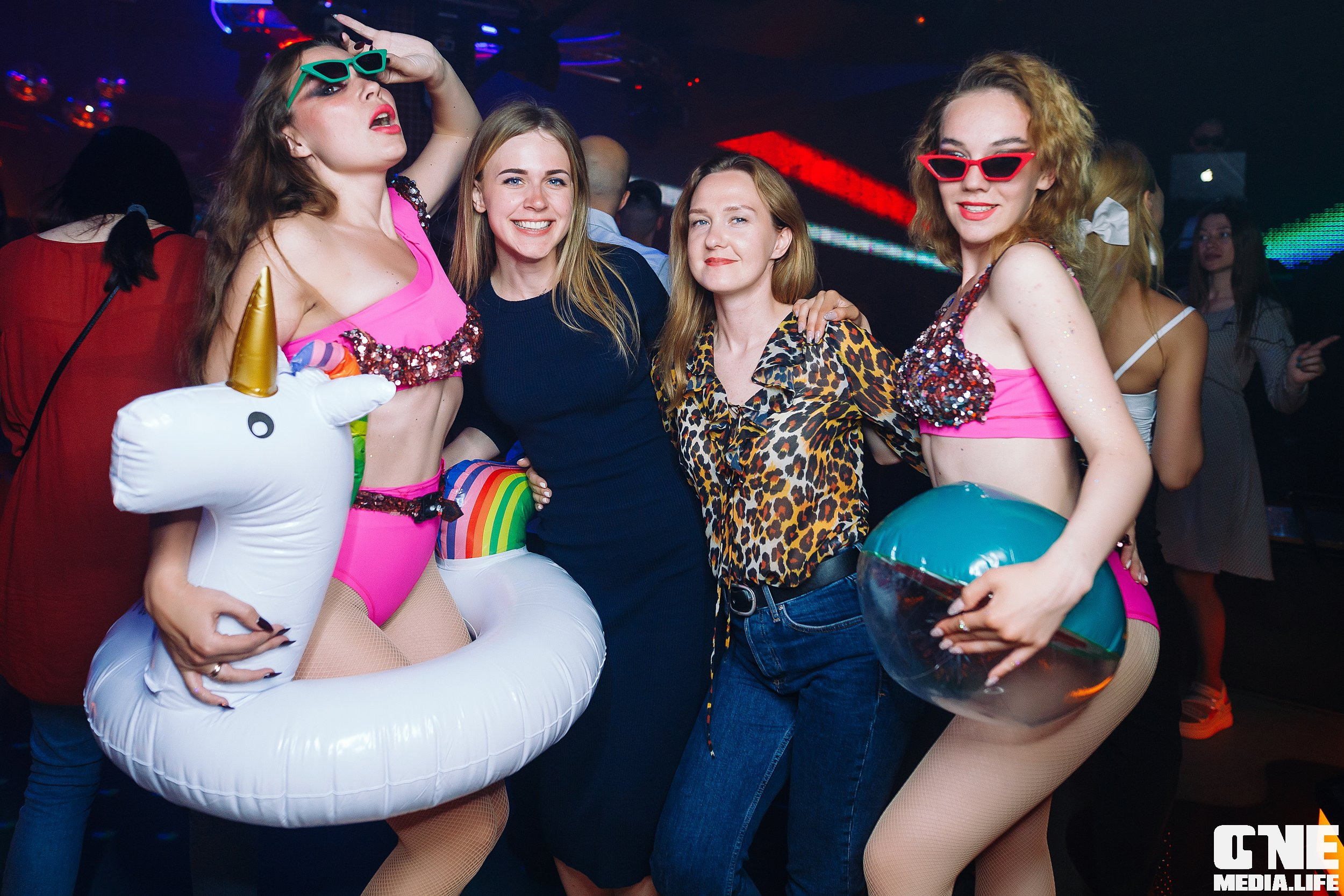 Фототчет из ночного клуба Планета. One Media Life: фоторепортажи, фотоотчеты с мероприятий и заведений