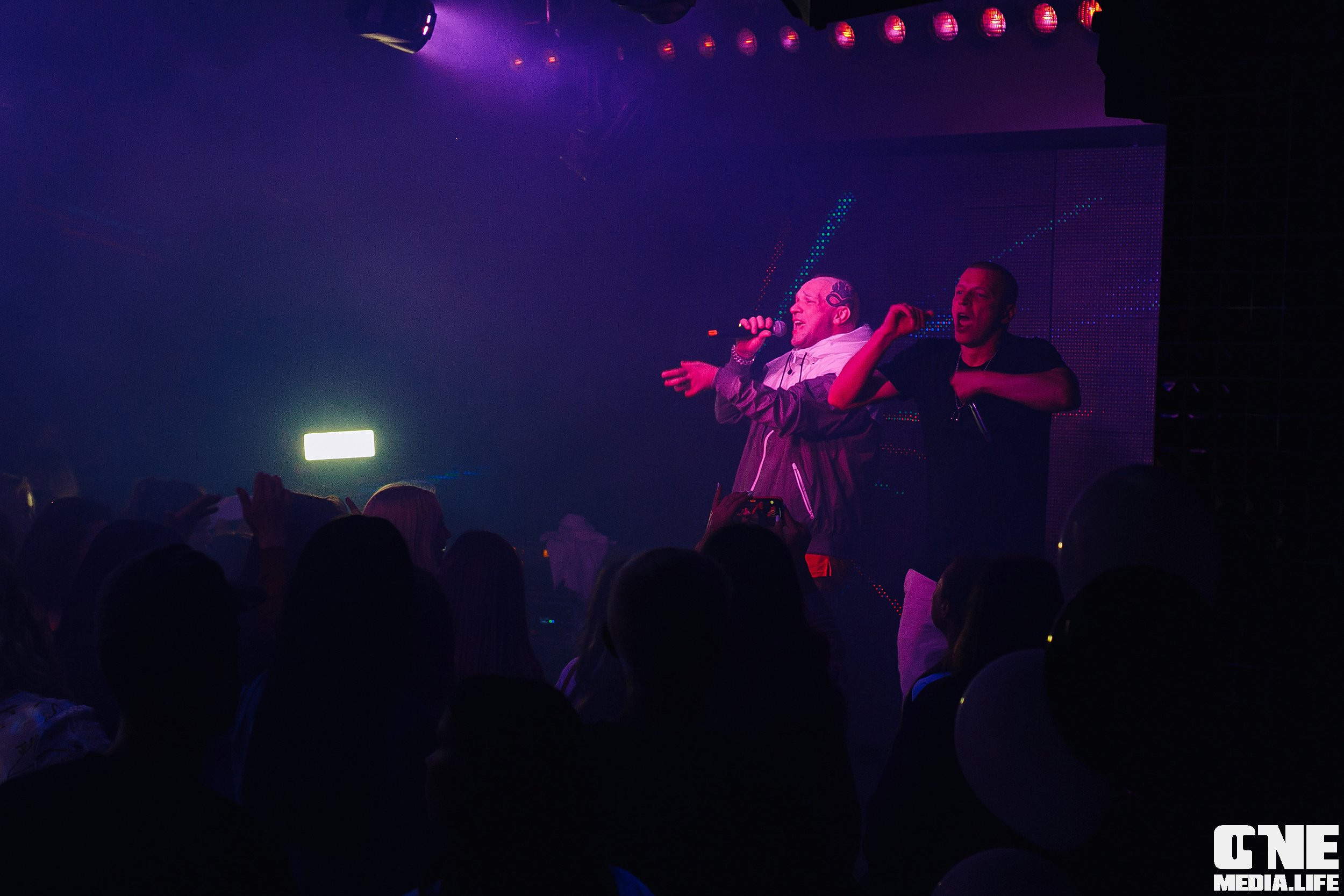 Фотоотчет с концерта Лигалайза в ночном клубе Планета. One Media Life: фоторепортажи, фотоотчеты с мероприятий и заведений