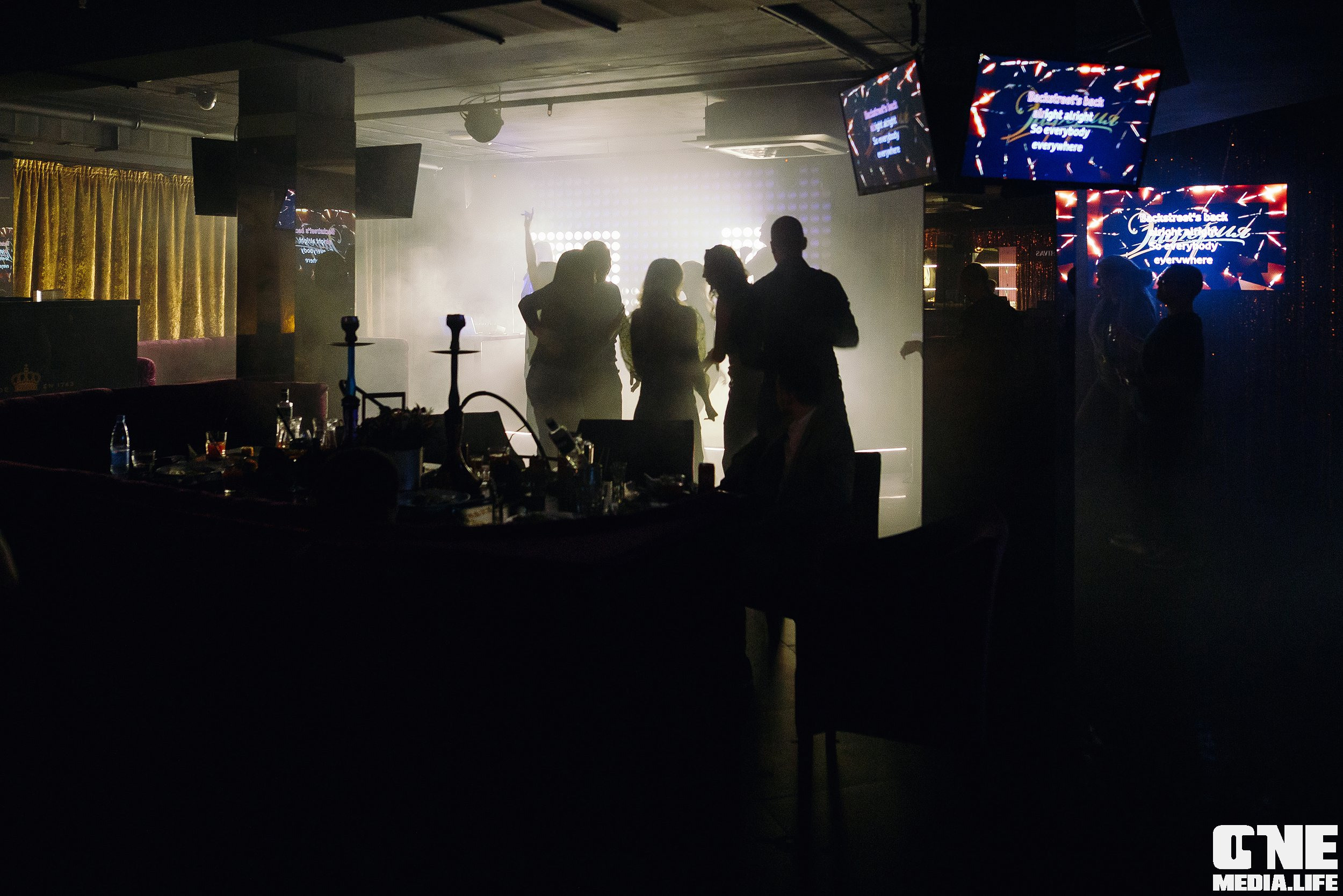 Фоторепортаж из караоке клуба Эйфория. One Media Life: фоторепортажи, фотоотчеты с мероприятий и заведений