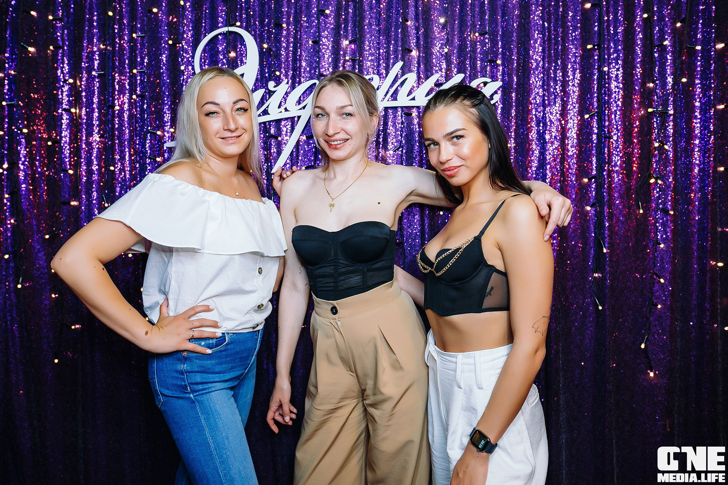 Фоторепортаж из караоке клуба Эйфория. One Media Life: фоторепортажи, фотоотчеты с мероприятий и заведений