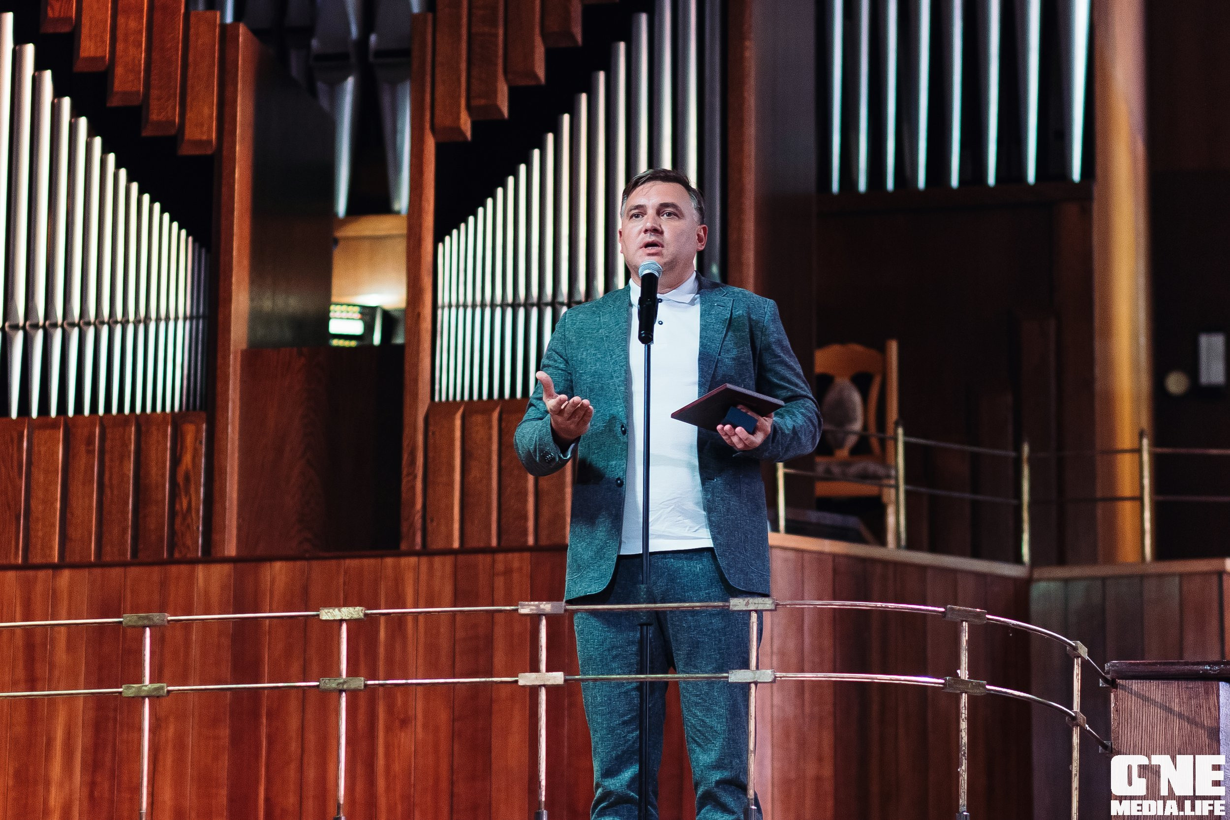 Фоторепортаж с концерта в Калининградской Филармонии. One Media Life: фоторепортажи, фотоотчеты с мероприятий и заведений