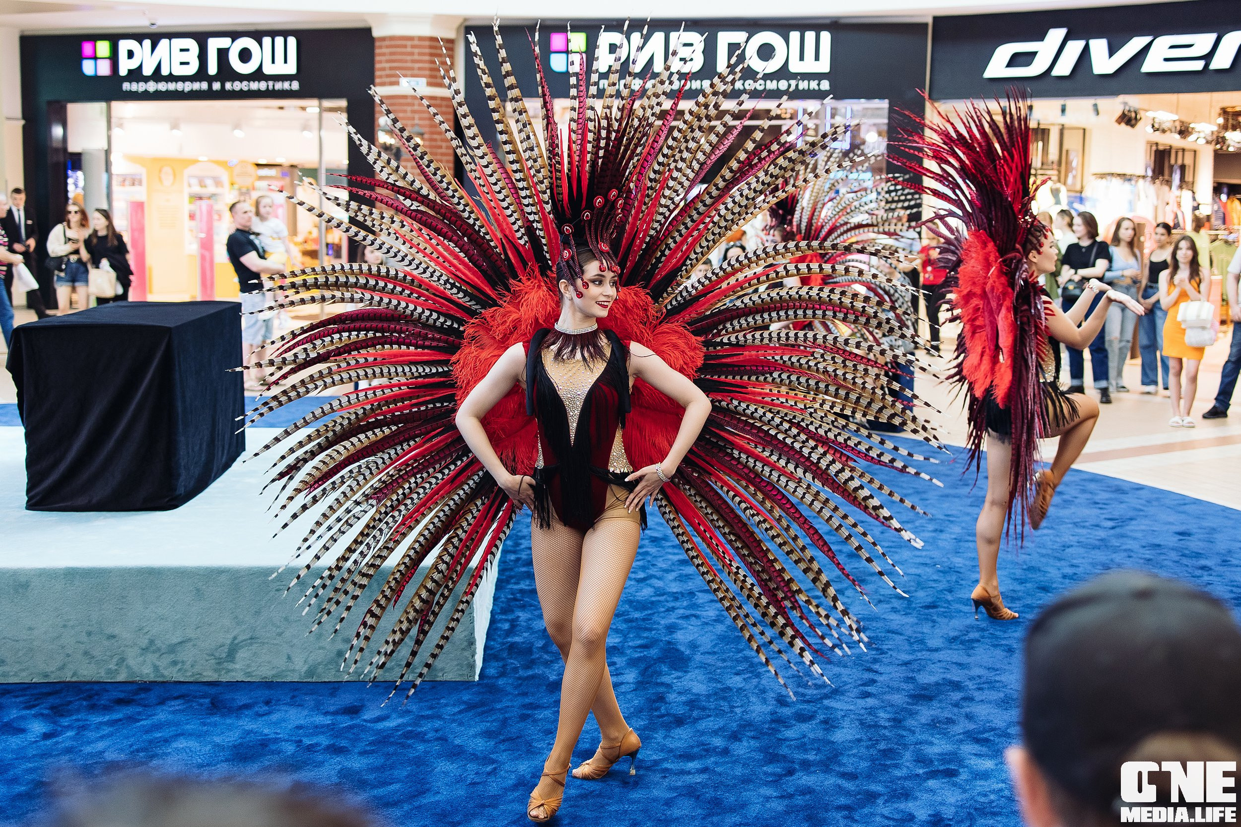 Автограф-сессия с Митей Фоминым. One Media Life: фоторепортажи, фотоотчеты с мероприятий и заведений