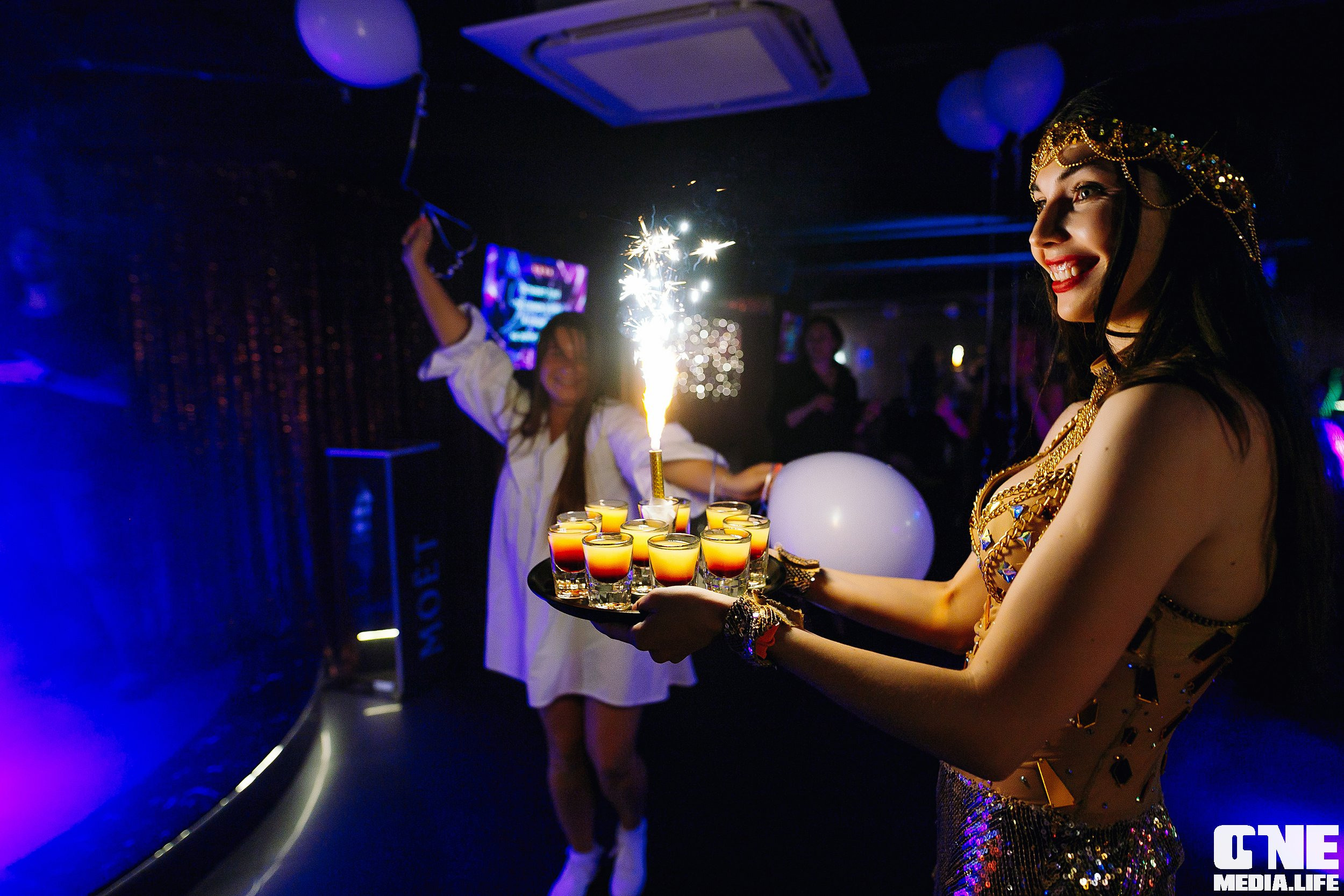 Фоторепортаж из караоке клуба Эйфория. One Media Life: фоторепортажи, фотоотчеты с мероприятий и заведений